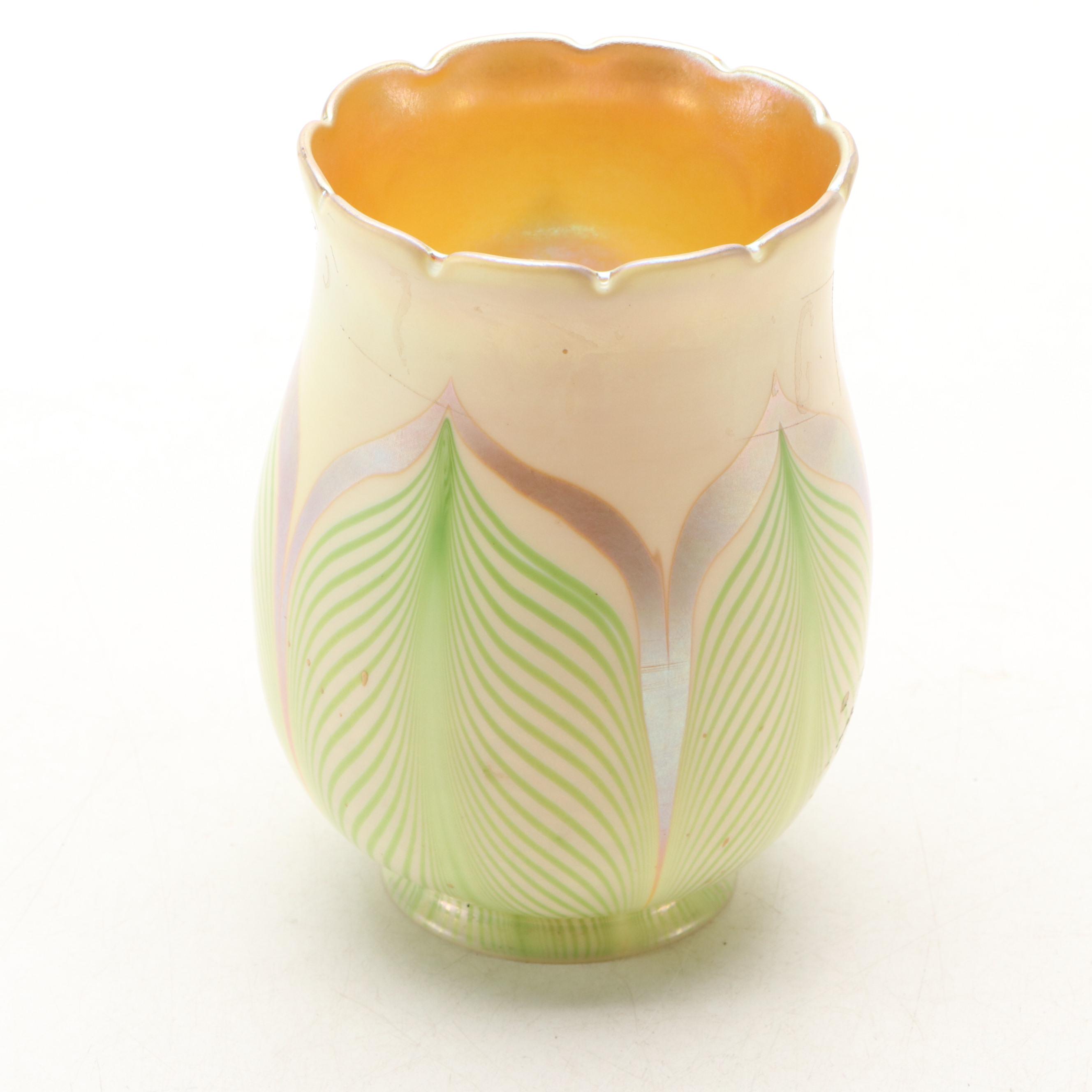 Quezal Style Iridecent Gold Glass with Feather Pull Lamp Shade