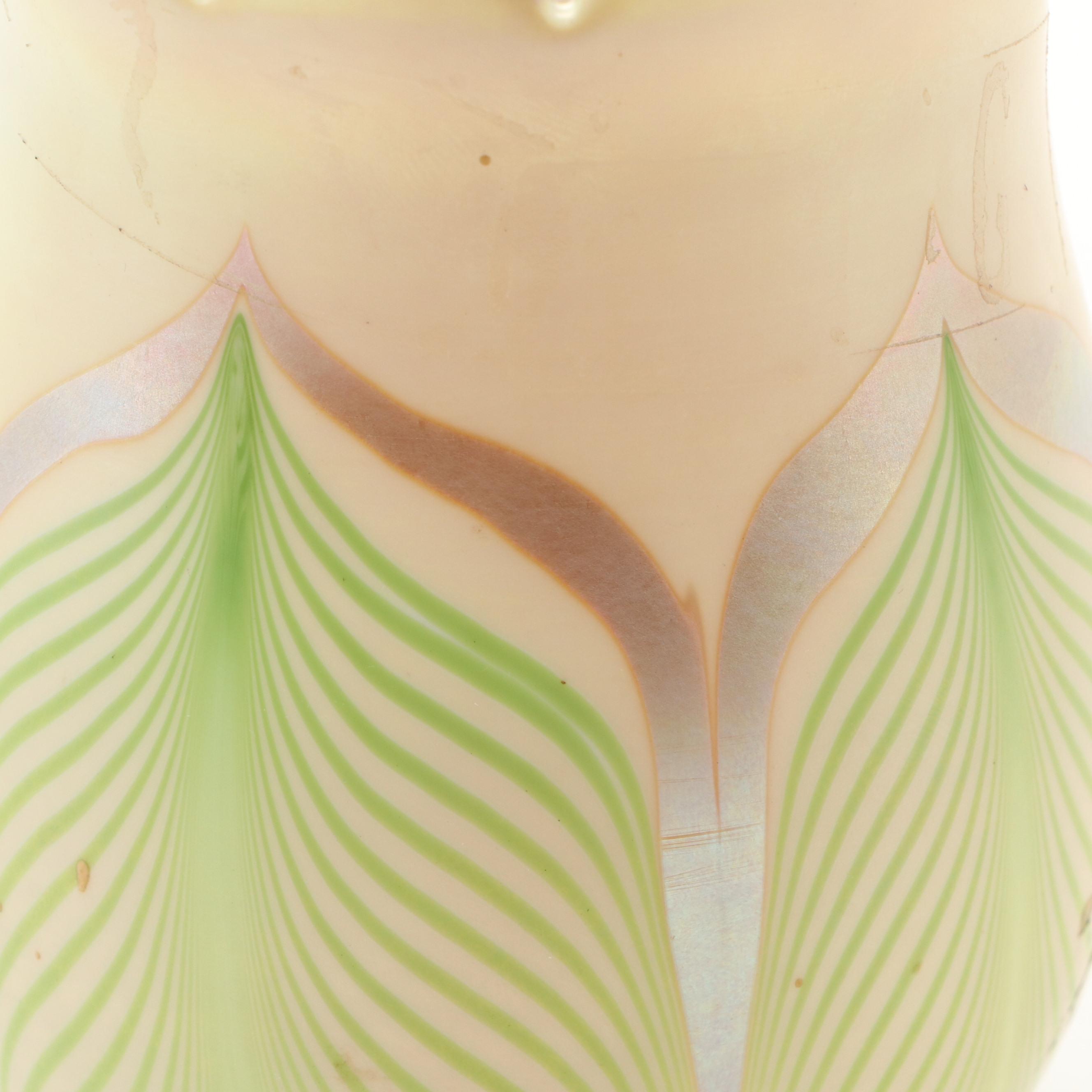 Quezal Style Iridecent Gold Glass with Feather Pull Lamp Shade