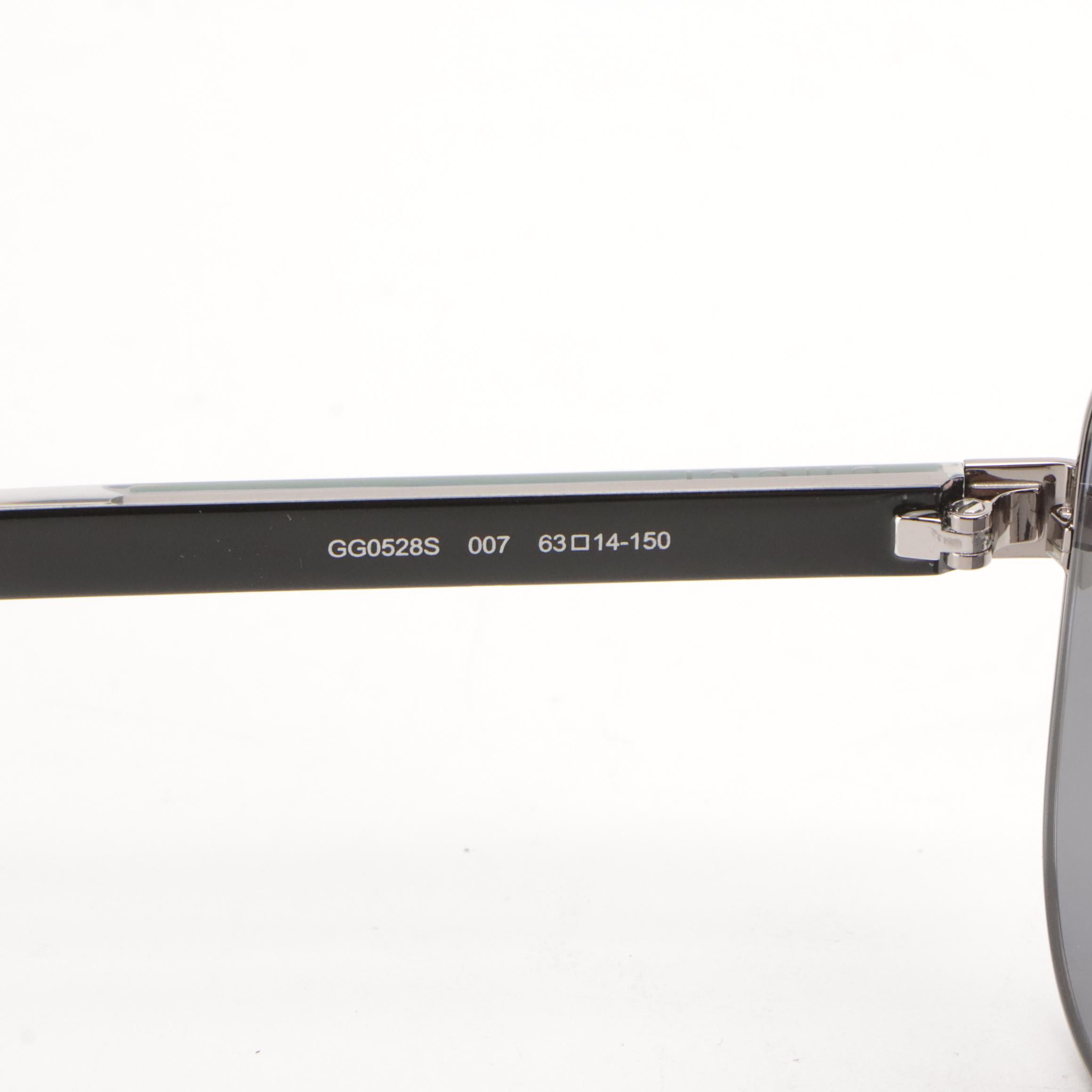 Gucci GG0528S 007 Polarized Pilot Sunglasses with Case