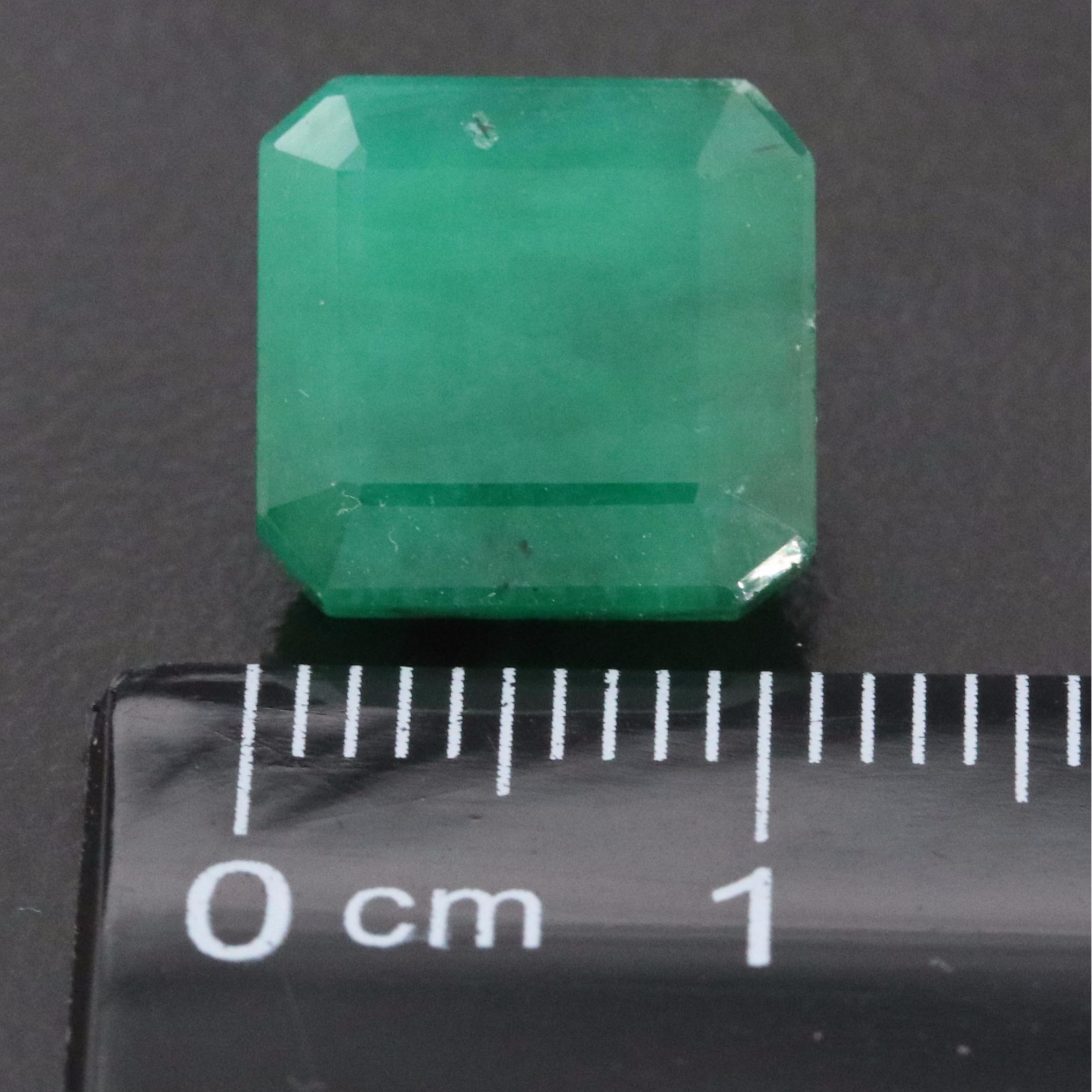 Loose 6.30 CT Emerald with IGI Report