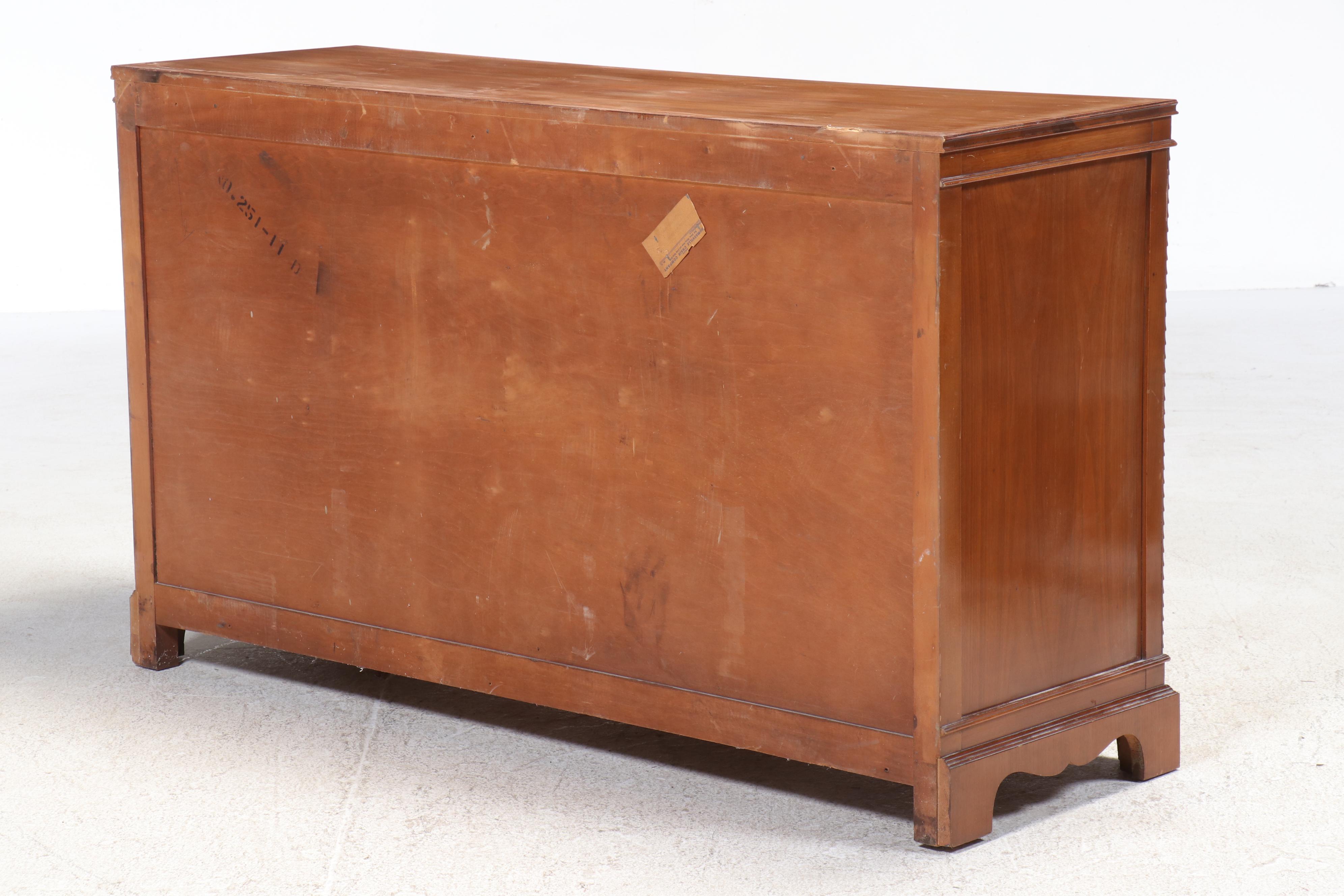 Thomasville Chair Co. Federal Style Walnut Sideboard, Early to Mid-20th Century