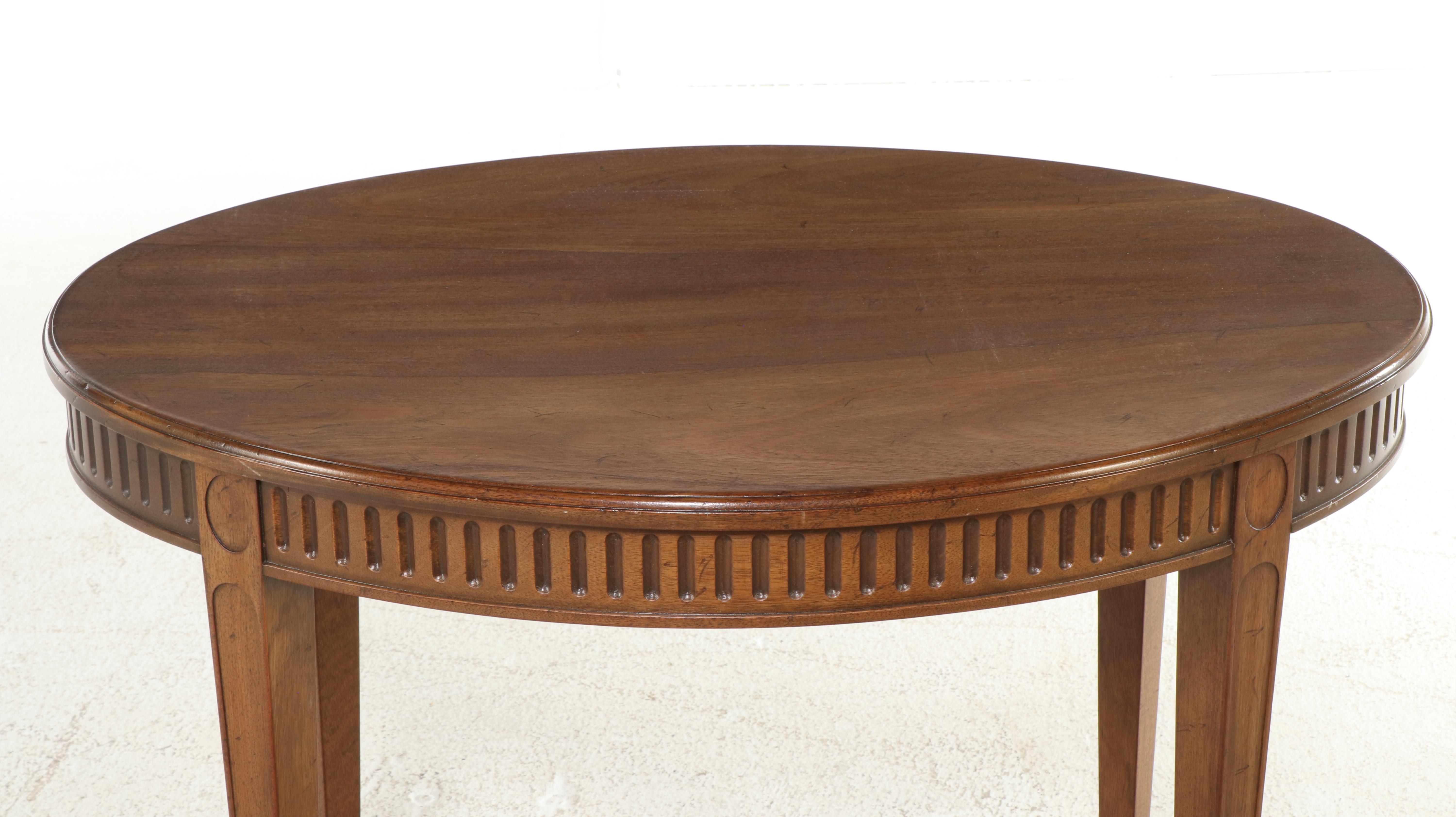 Kittinger "Old Dominion" Federal Style Walnut Side Table, Late 20th Century