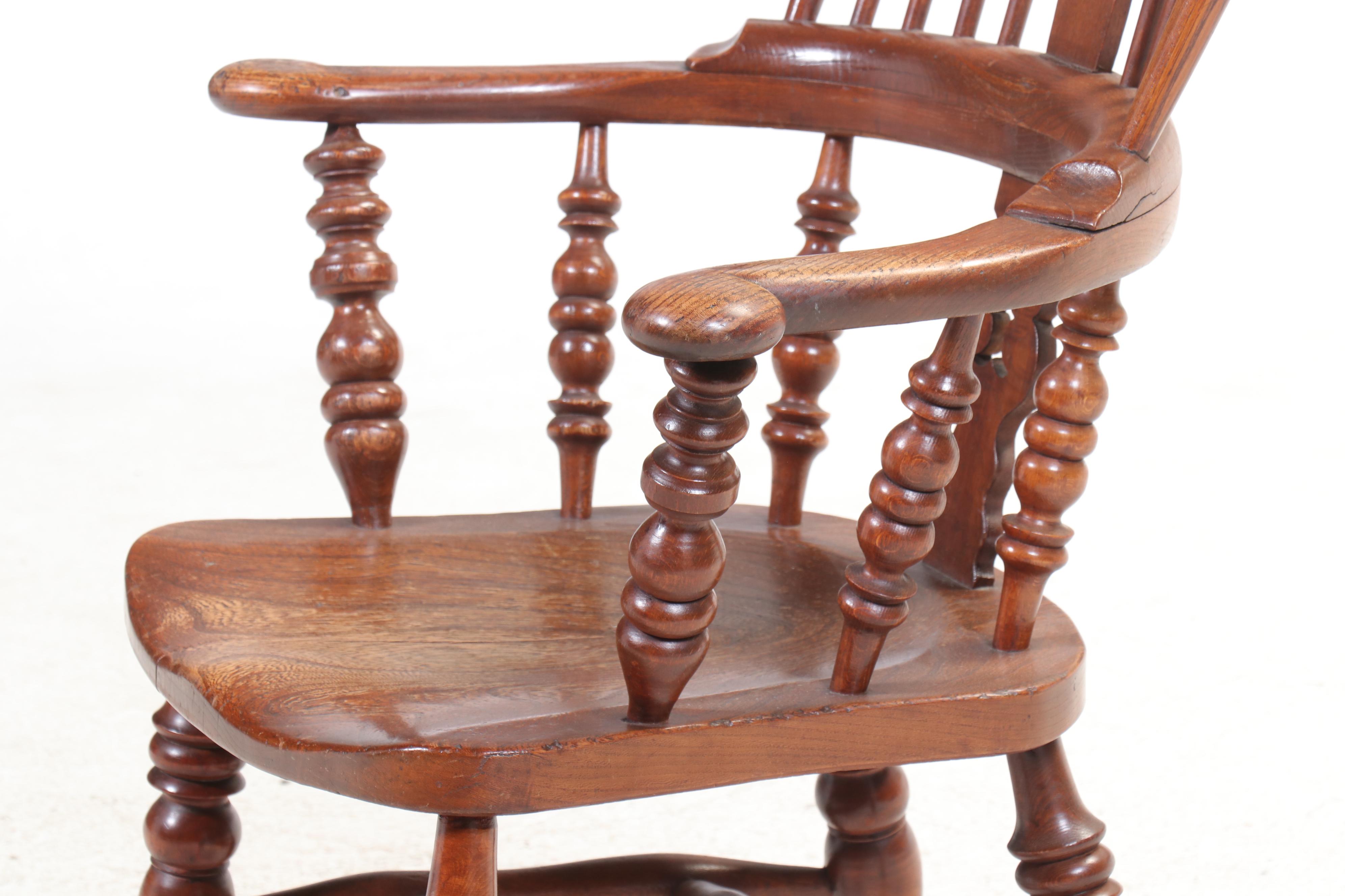Thames Valley Elm, Ash, and Beech Windsor Armchair, 19th Century