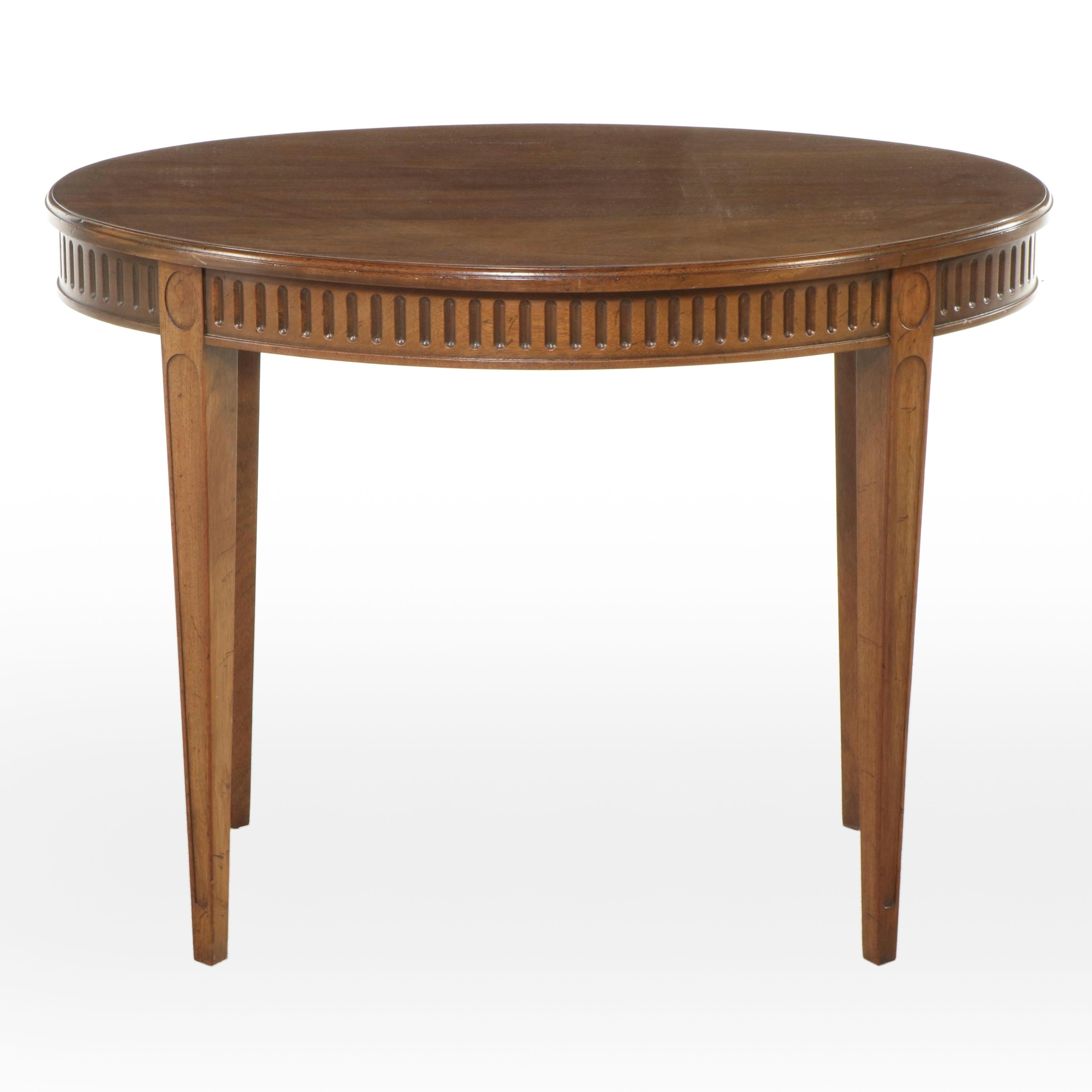 Kittinger "Old Dominion" Federal Style Walnut Side Table, Late 20th Century