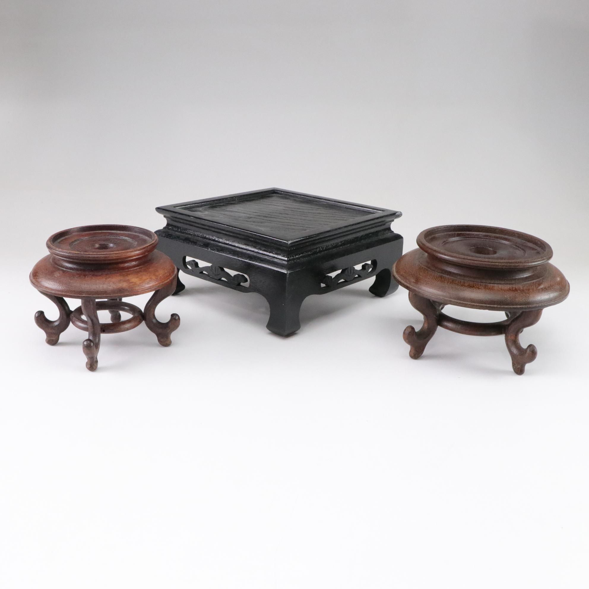 Wooden Footed Display Stand Collection