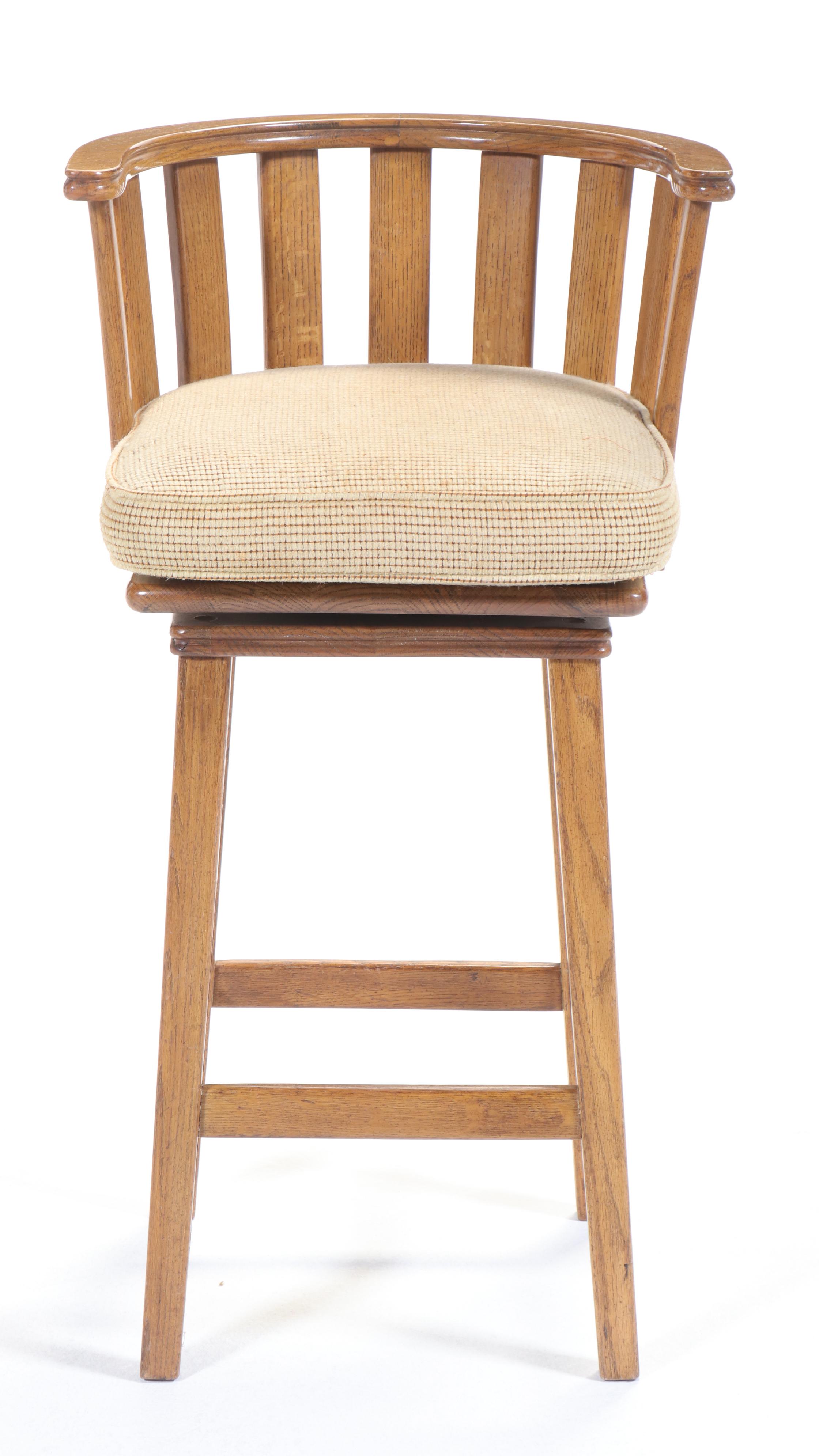 Four Stāv Oak Barrel-Back Swivel Bar Stools, Late 20th Century
