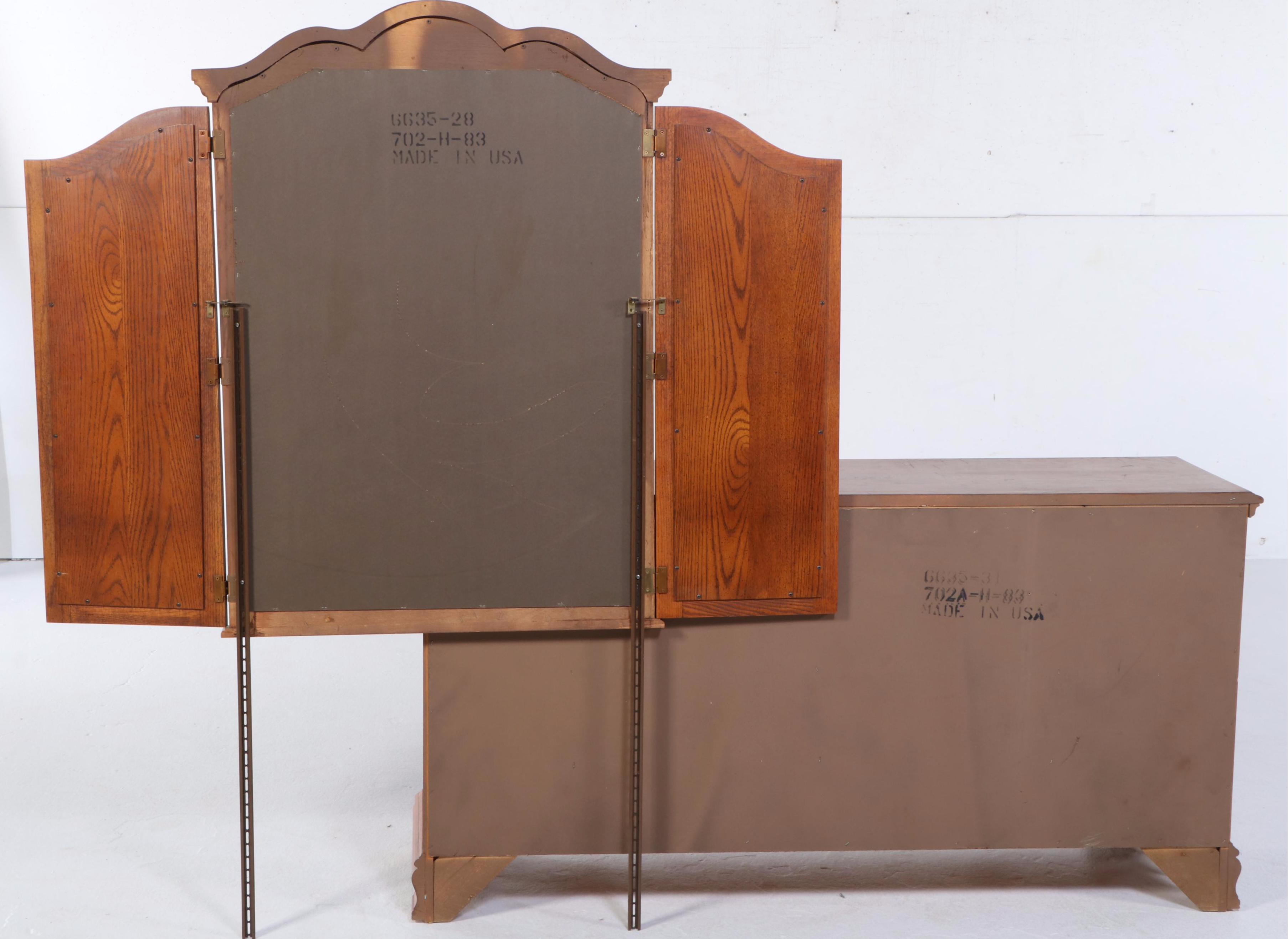 Broyhill "Premier Collections" Chippendale Style Oak-Veneered Ten-Drawer Dresser