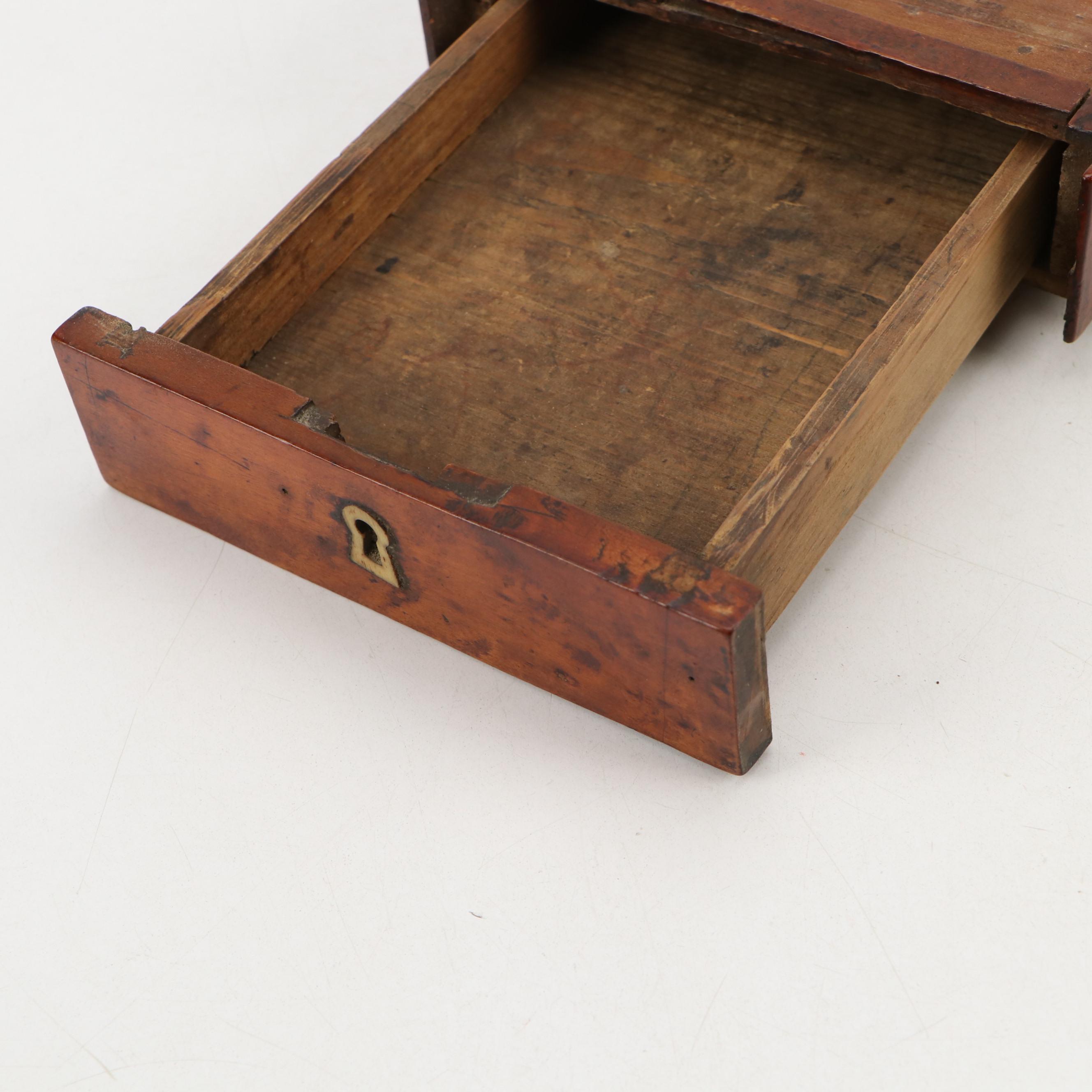Antique Burlwood Laminate Travel Shaving Box, 19th Century