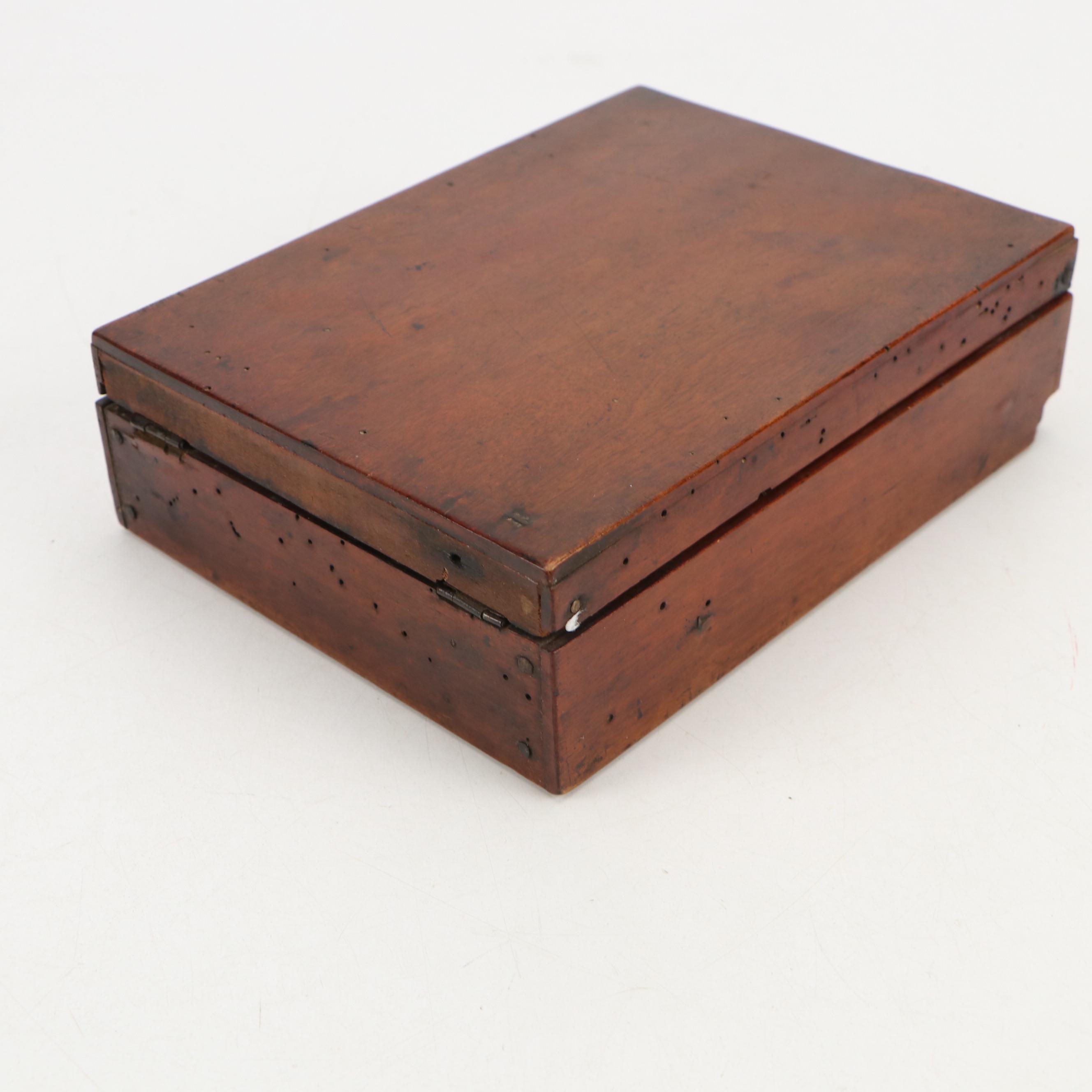 Antique Burlwood Laminate Travel Shaving Box, 19th Century