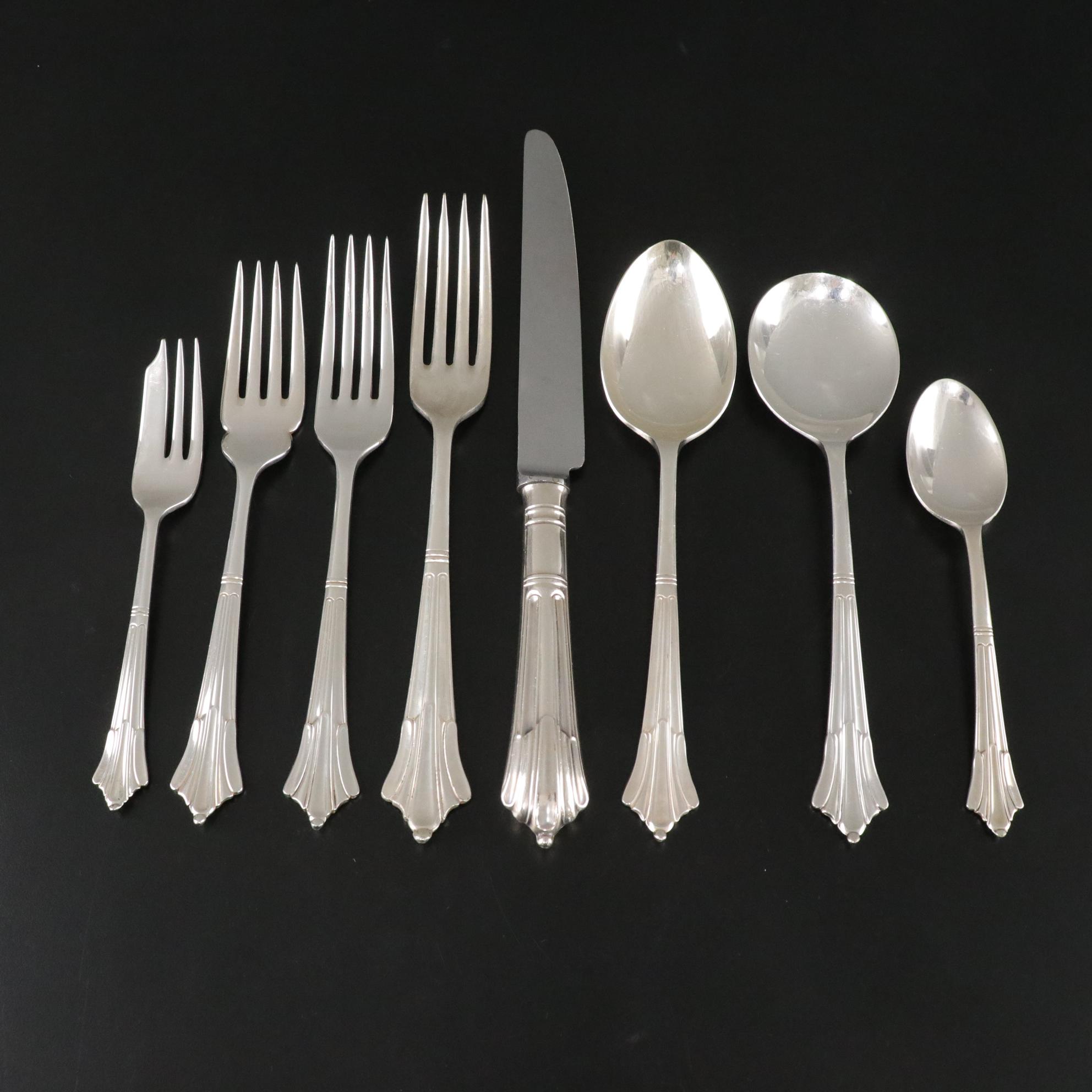 Sheffield "Albany" Silver Plate Flatware with Chinacraft Dinner Knives
