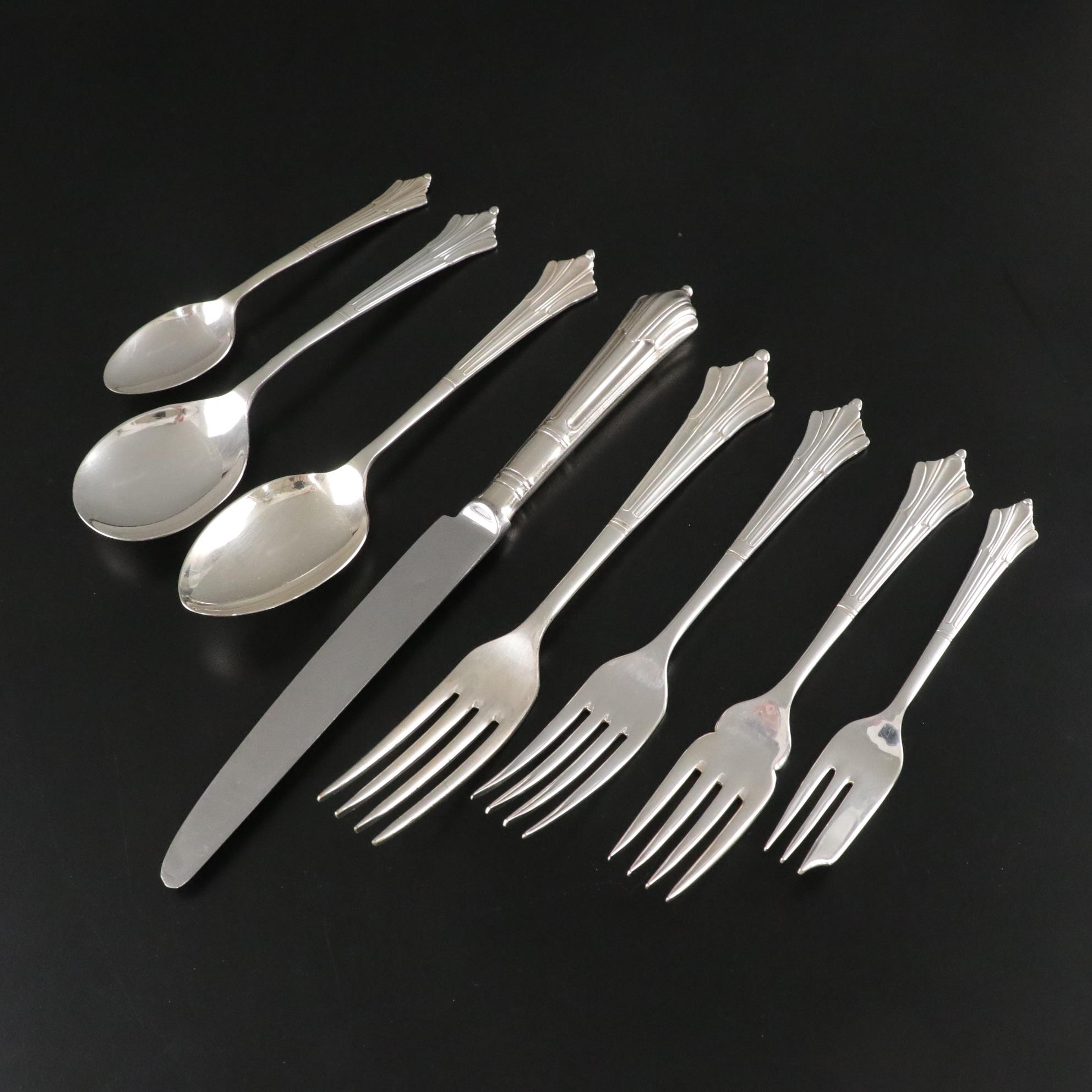 Sheffield "Albany" Silver Plate Flatware with Chinacraft Dinner Knives