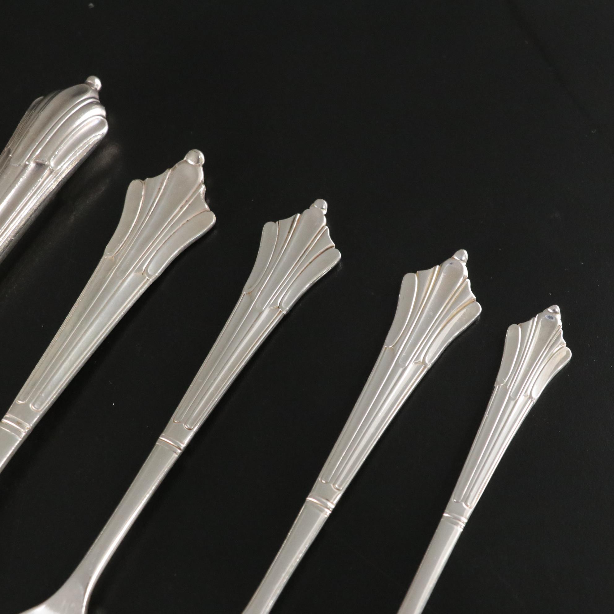 Sheffield "Albany" Silver Plate Flatware with Chinacraft Dinner Knives