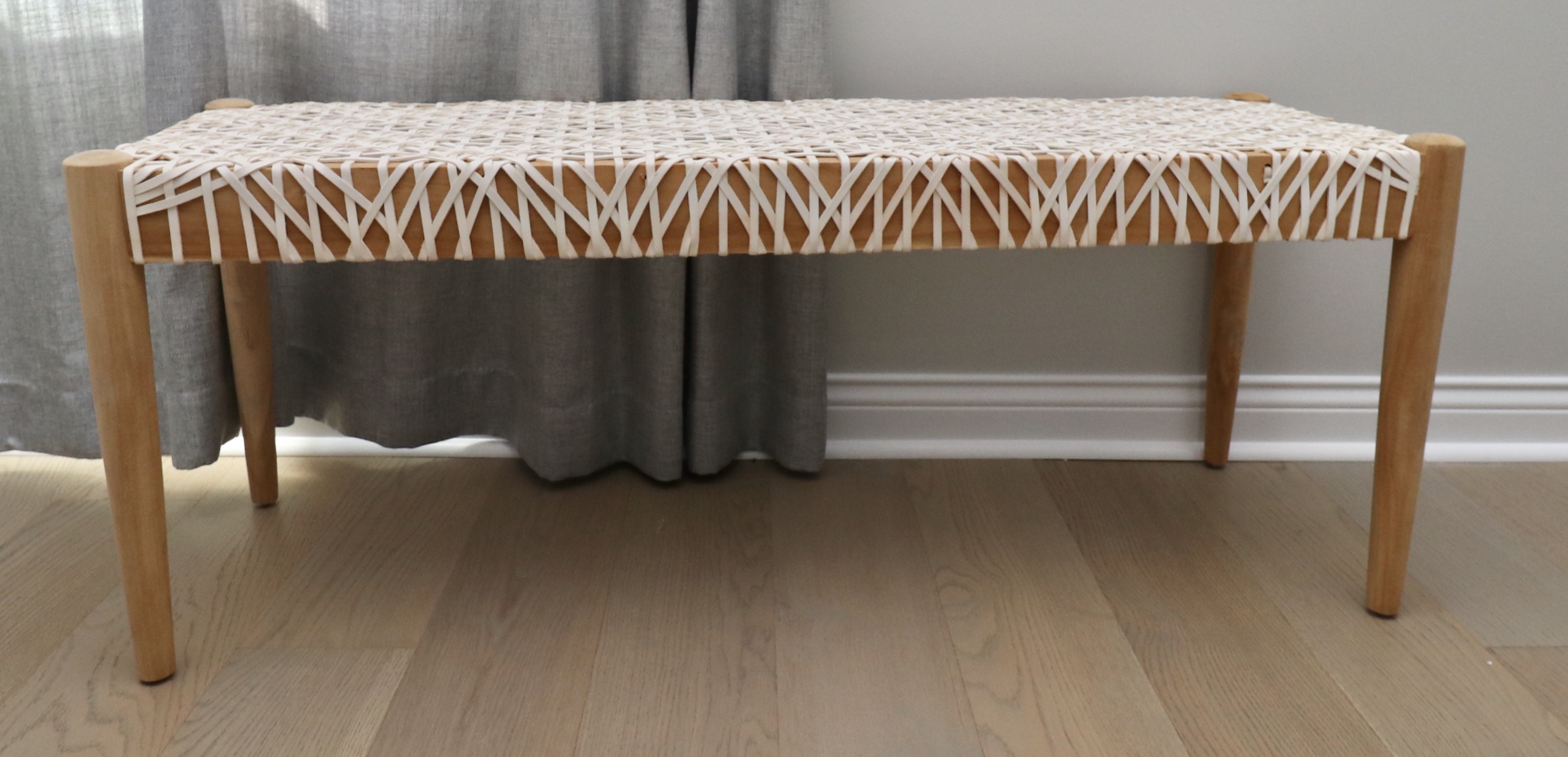 Safavieh "Bandelier" Leather and Oak Bench