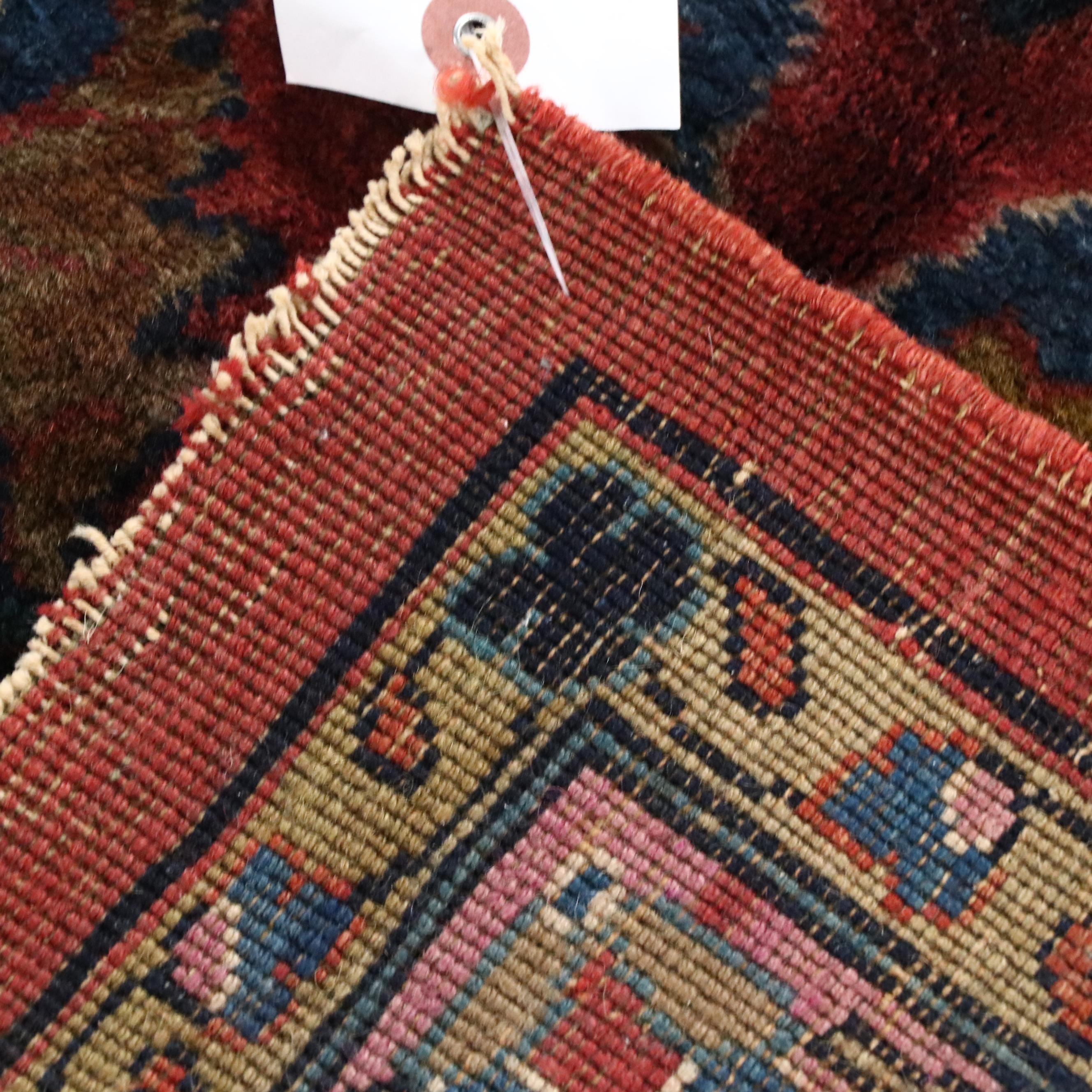 8'9 x 10'10 Hand-Knotted Persian Sarouk Area Rug
