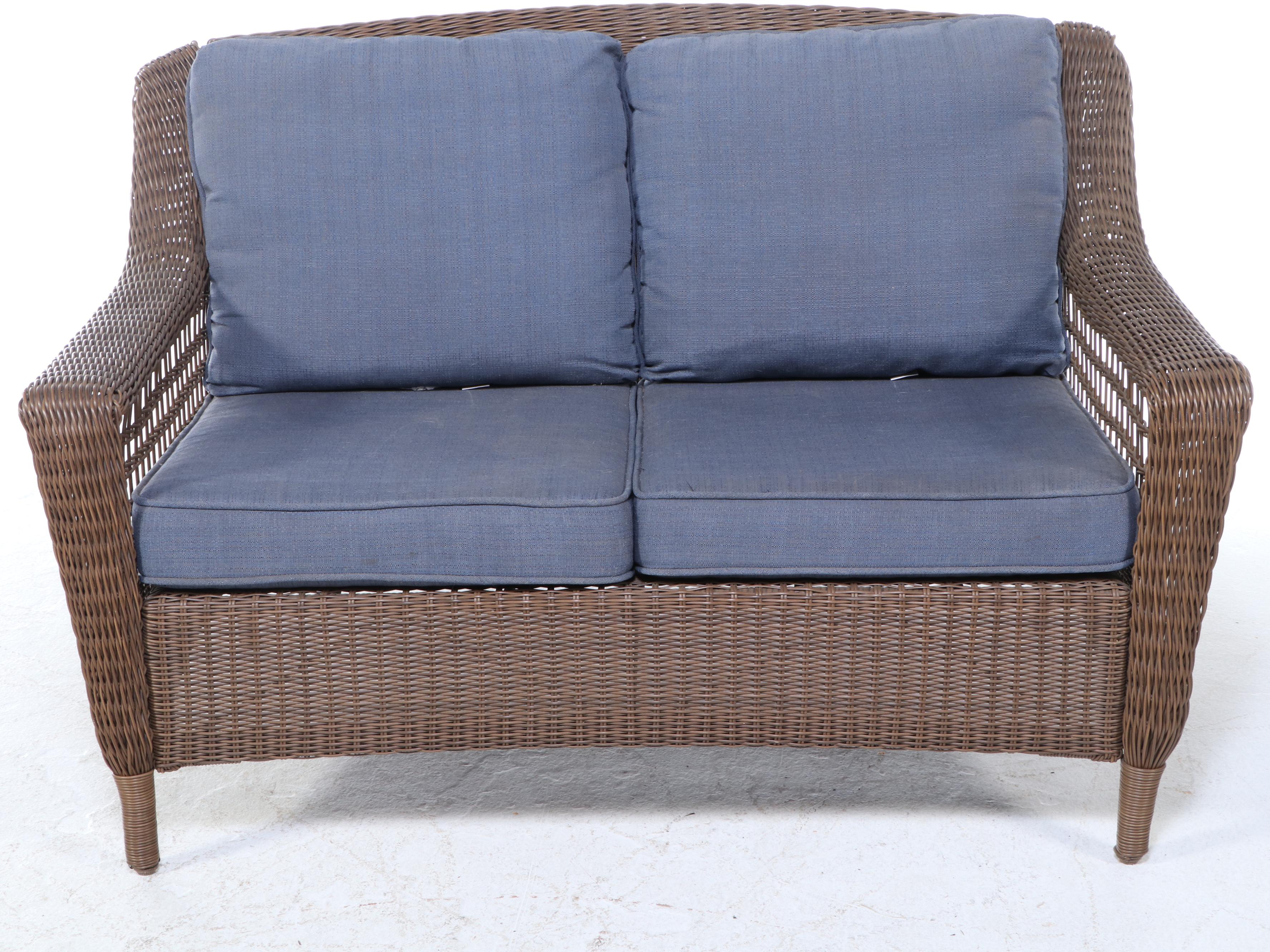 Hampton Bay Wicker Loveseat and Accent Table