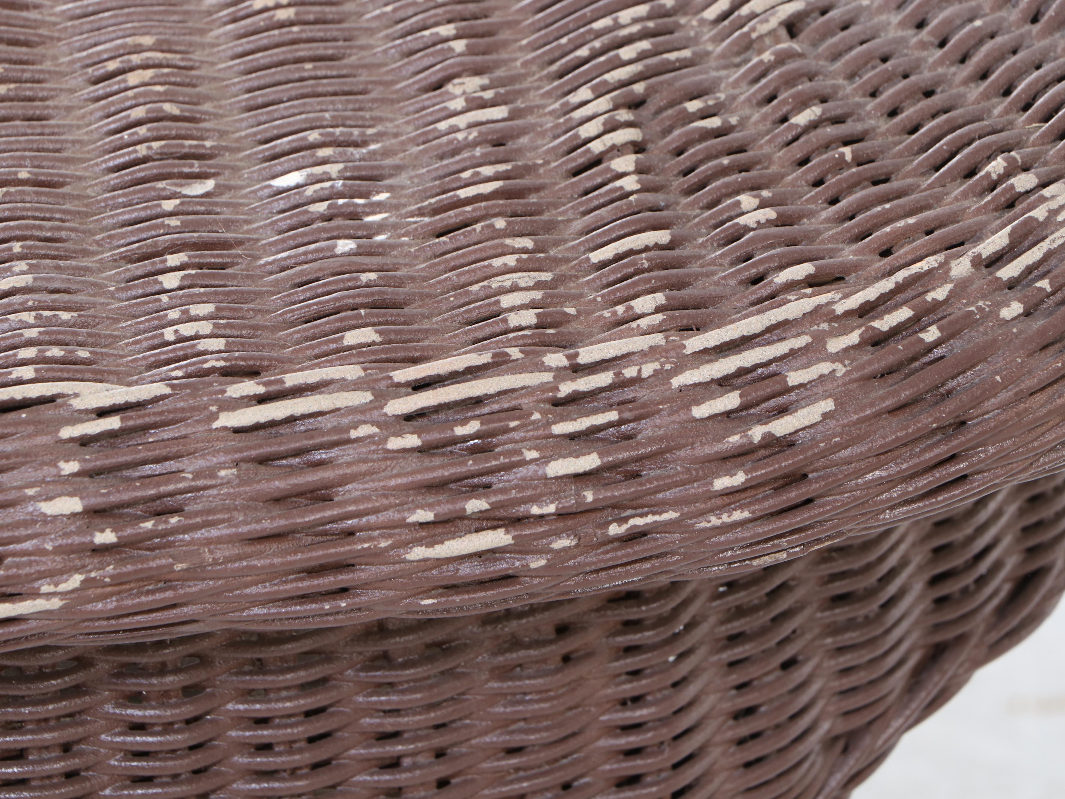 Hampton Bay Wicker Loveseat and Accent Table