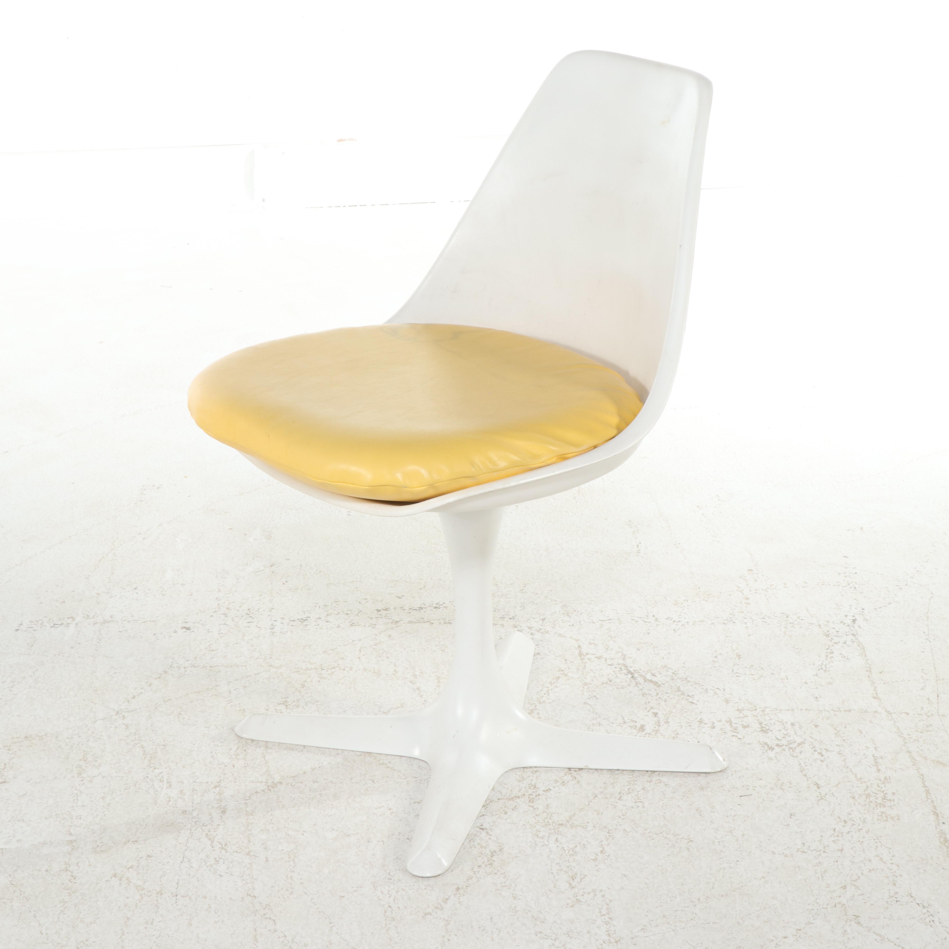 Pair of Burke Inc. Mid Century Modern Fiberglass and Aluminum "Tulip" Chairs