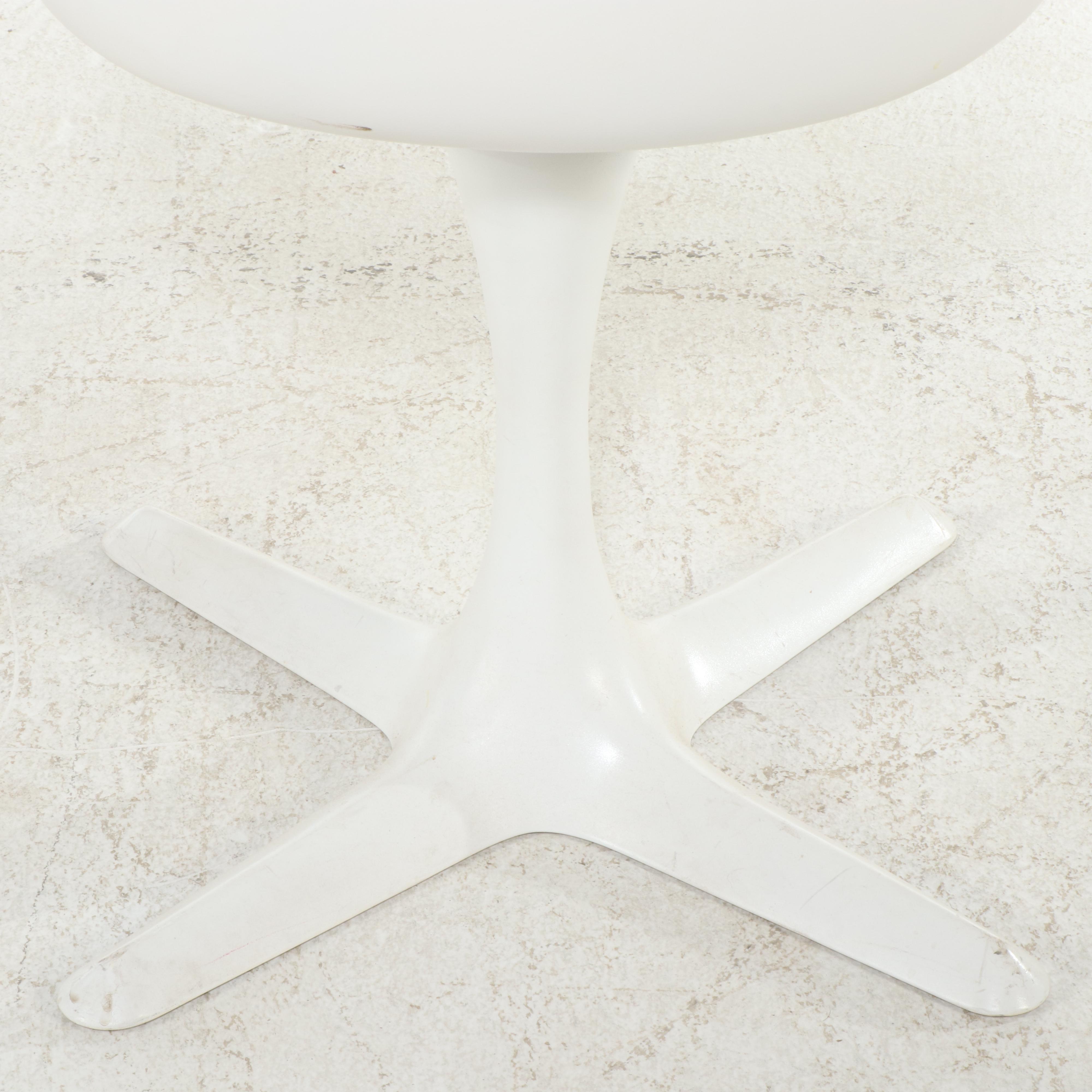 Pair of Burke Inc. Mid Century Modern Fiberglass and Aluminum "Tulip" Chairs