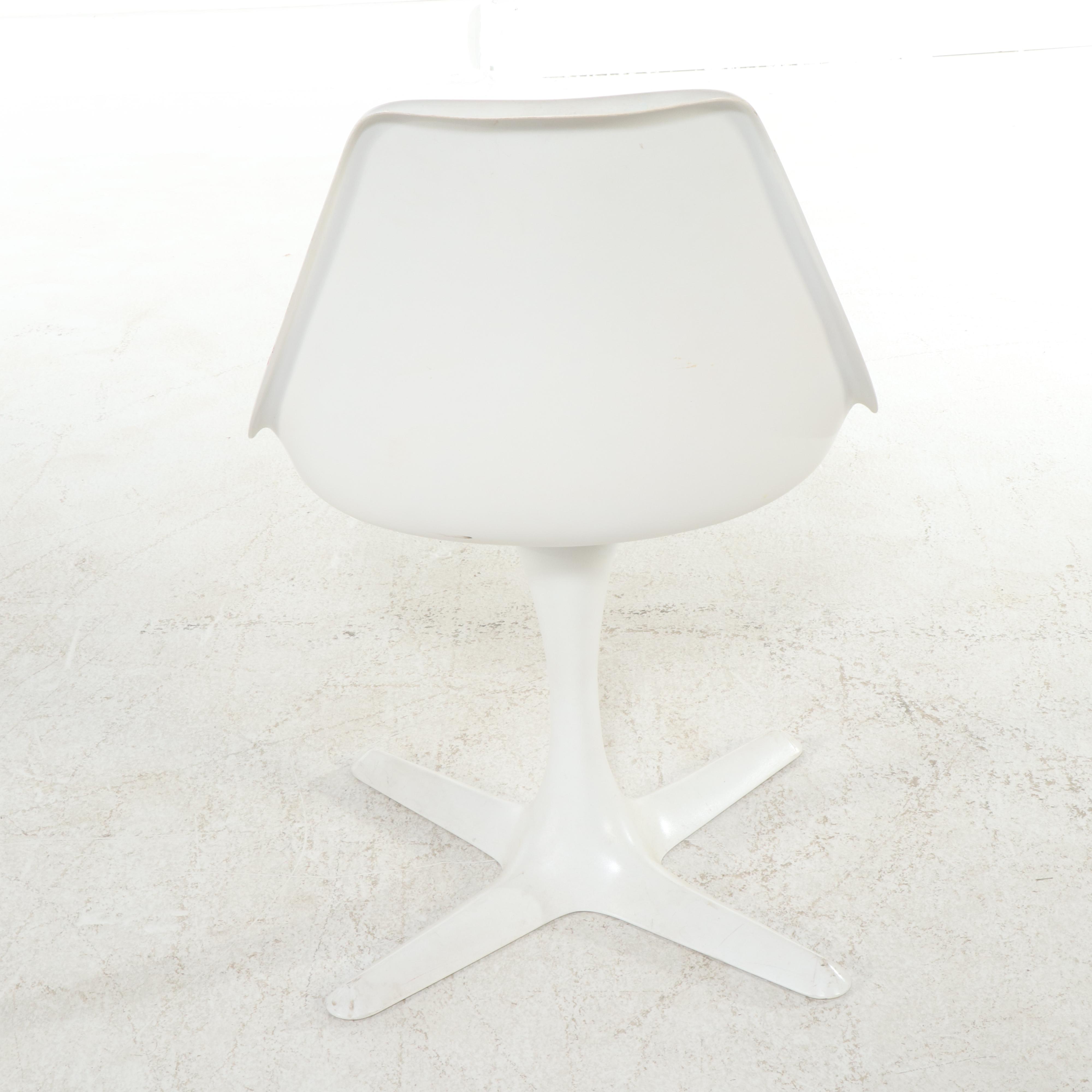 Pair of Burke Inc. Mid Century Modern Fiberglass and Aluminum "Tulip" Chairs