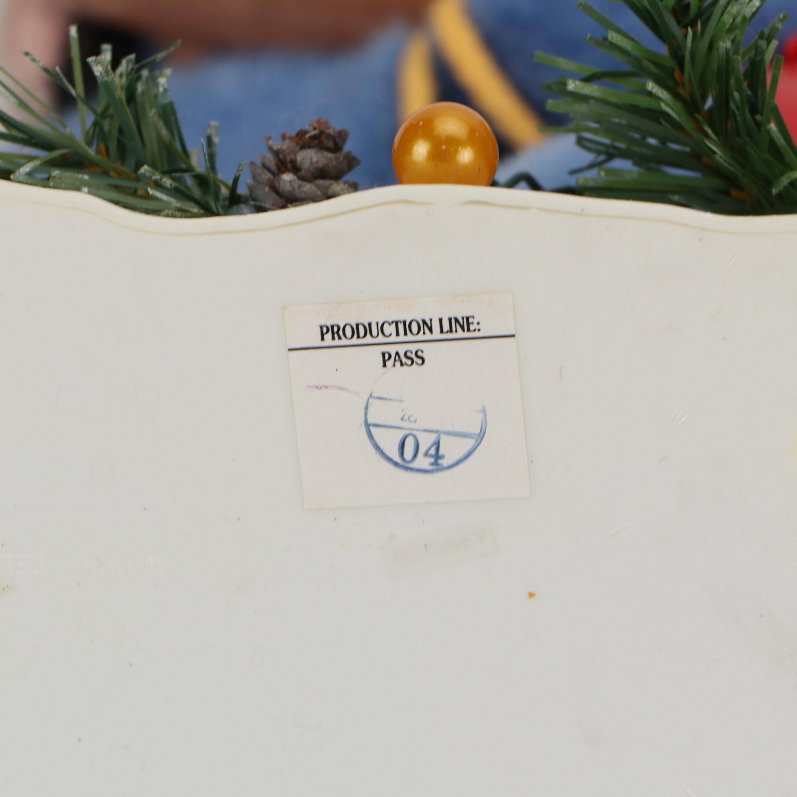 Telco Creations Winnie the Pooh Christmas Animated Figures