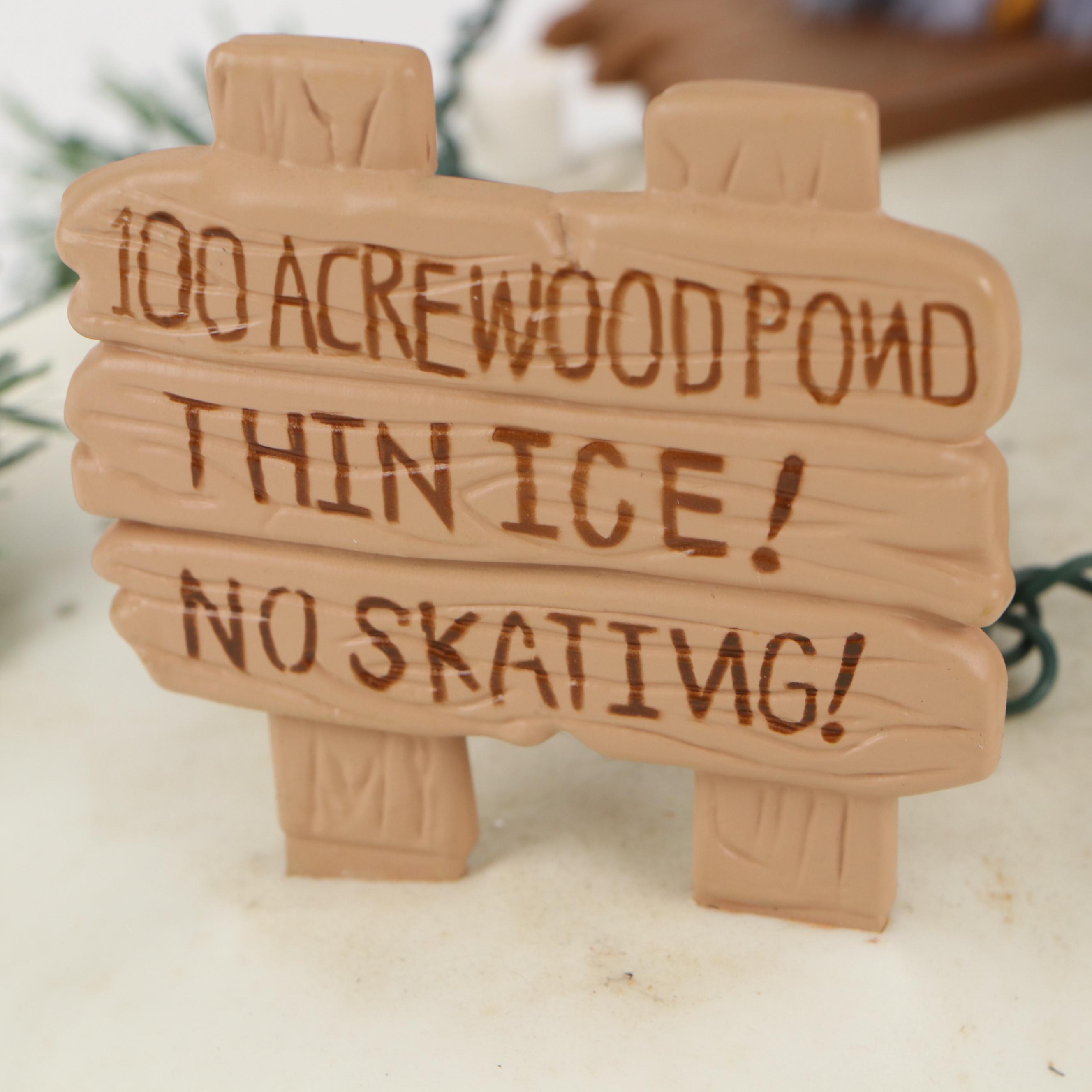 Telco Creations Winnie the Pooh Christmas Animated Figures