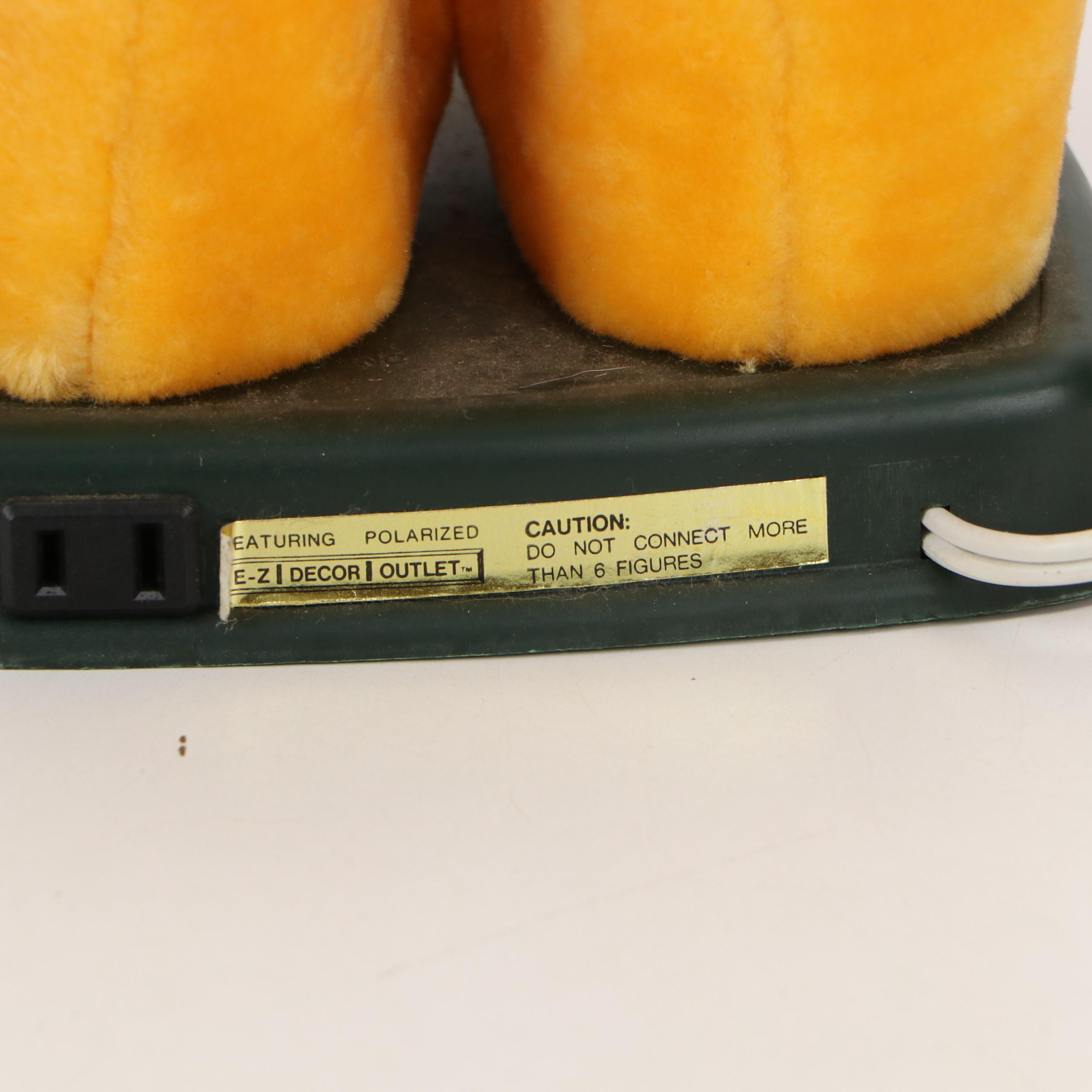 Telco Creations Winnie the Pooh Christmas Animated Figures