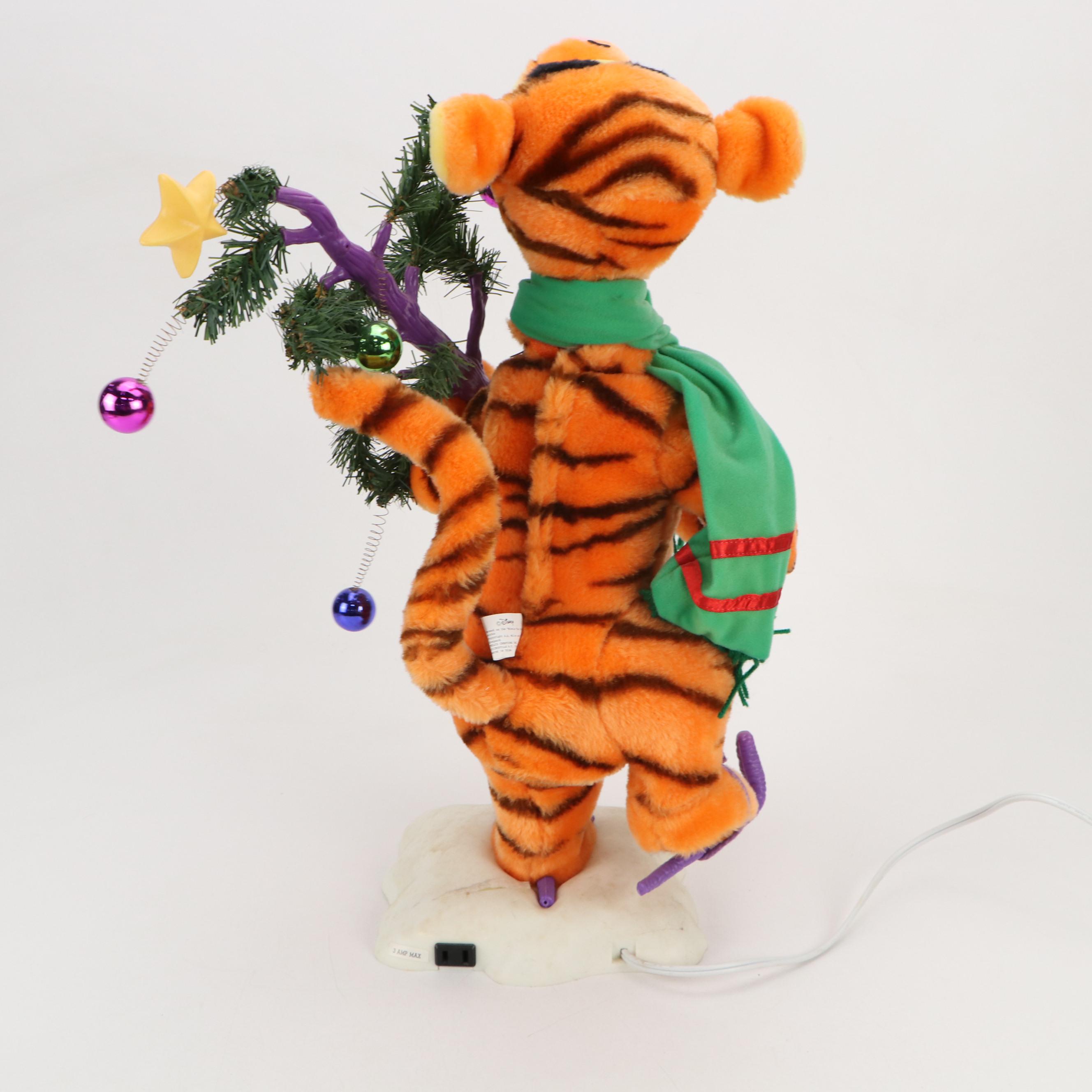 Telco Creations Winnie the Pooh Christmas Animated Figures