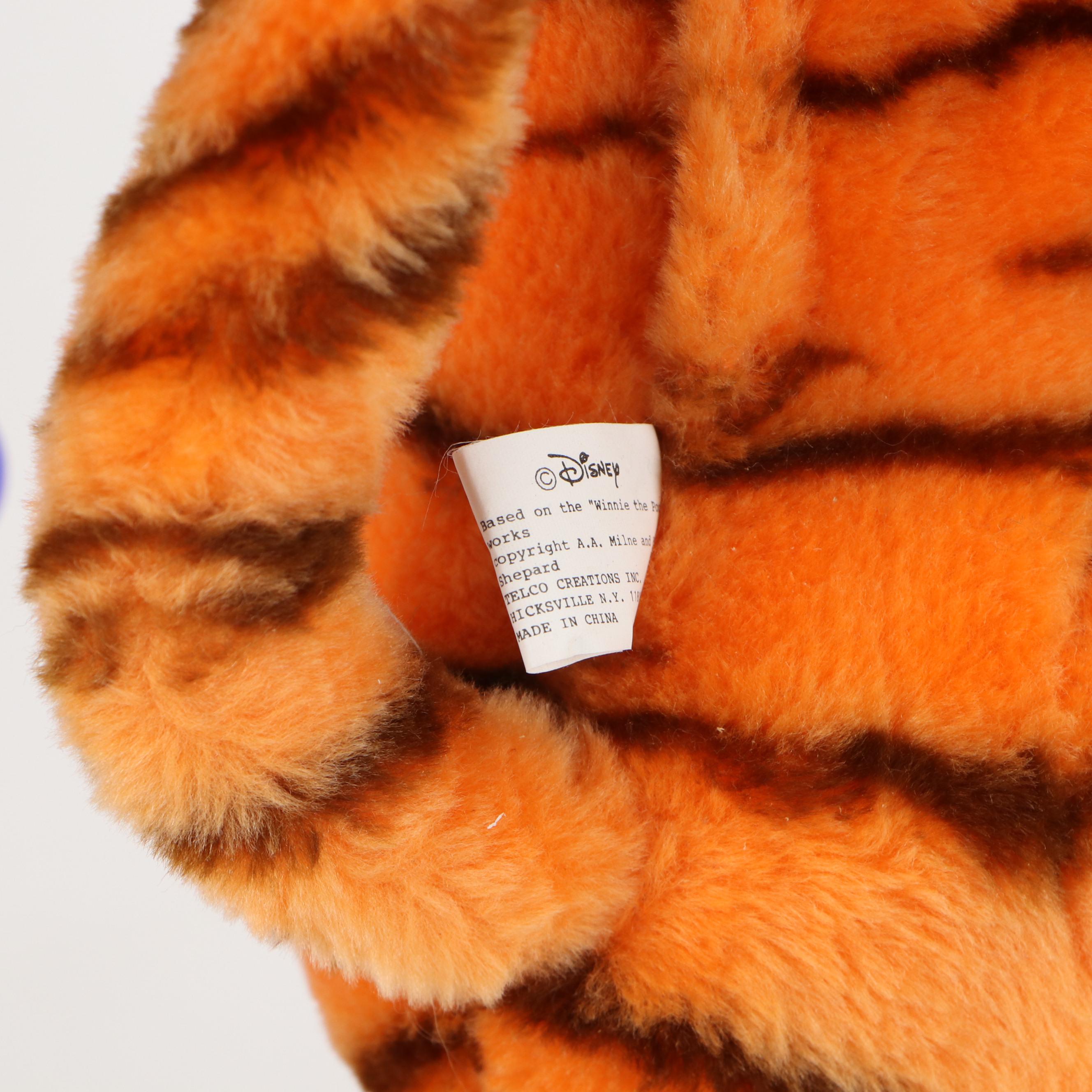 Telco Creations Winnie the Pooh Christmas Animated Figures