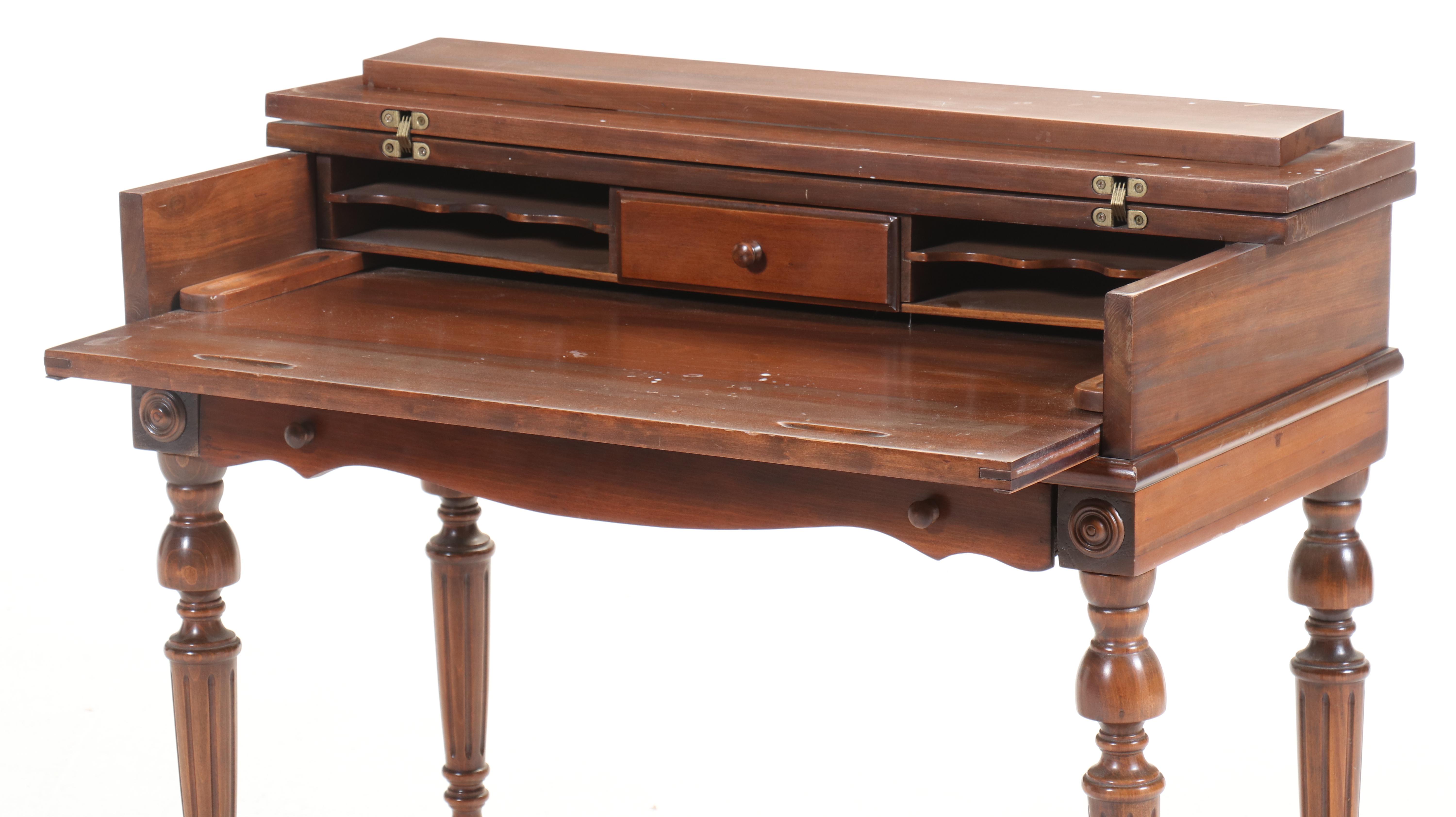 American Colonial Style Flip-Top Spinet Desk, Mid to Late 20th Century
