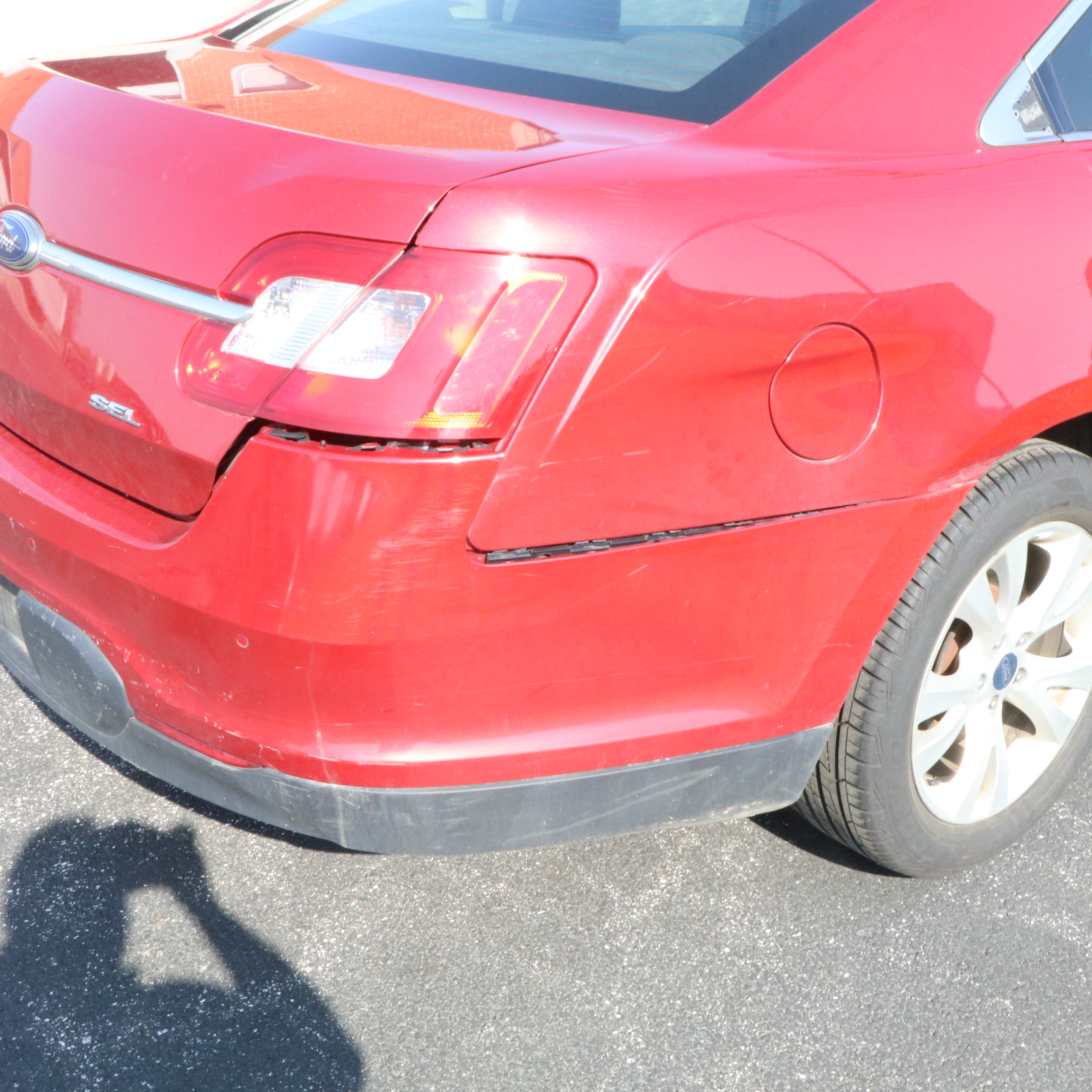 2010 Ford Taurus SEL Sedan
