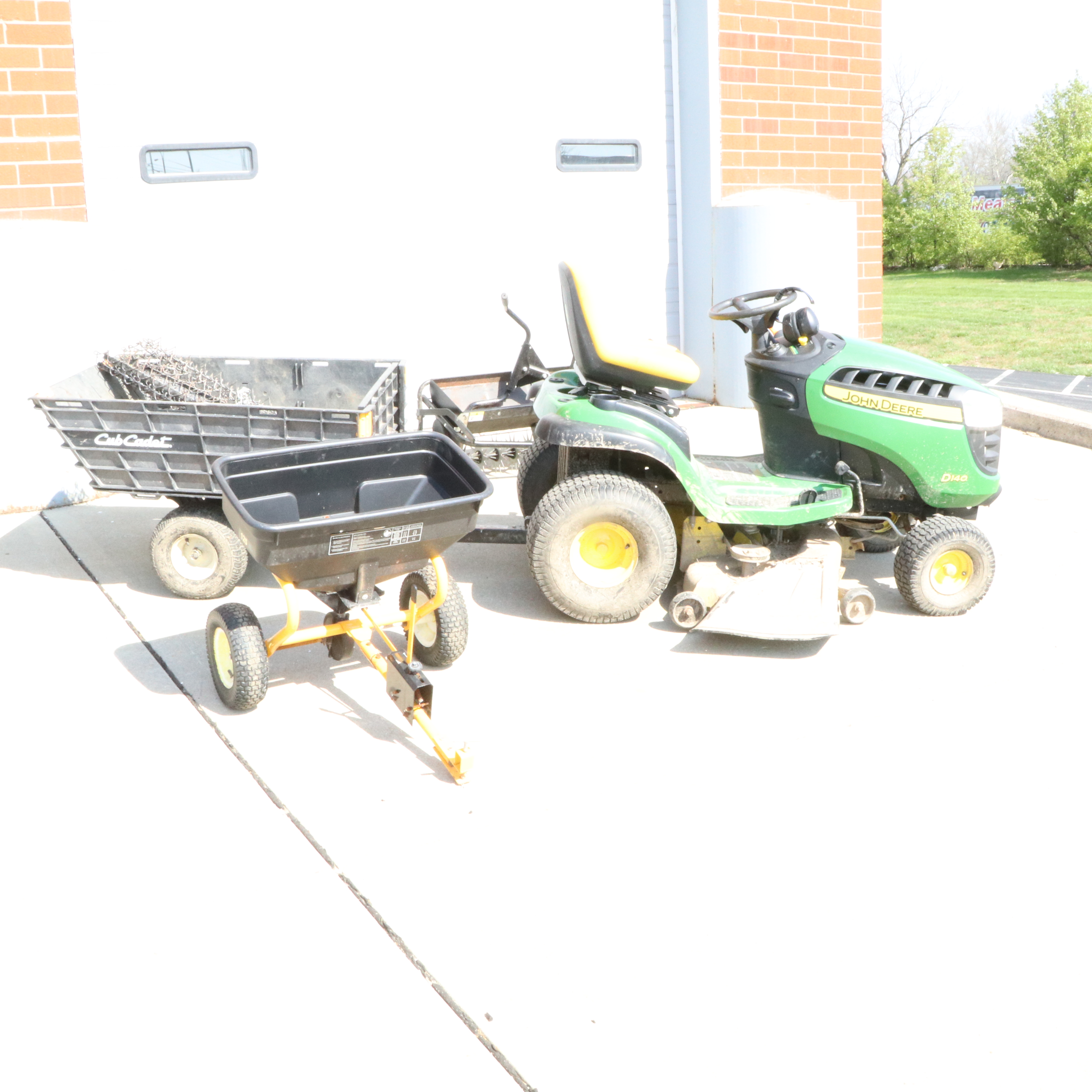 John Deere D140 Lawn Tractor and Accessories