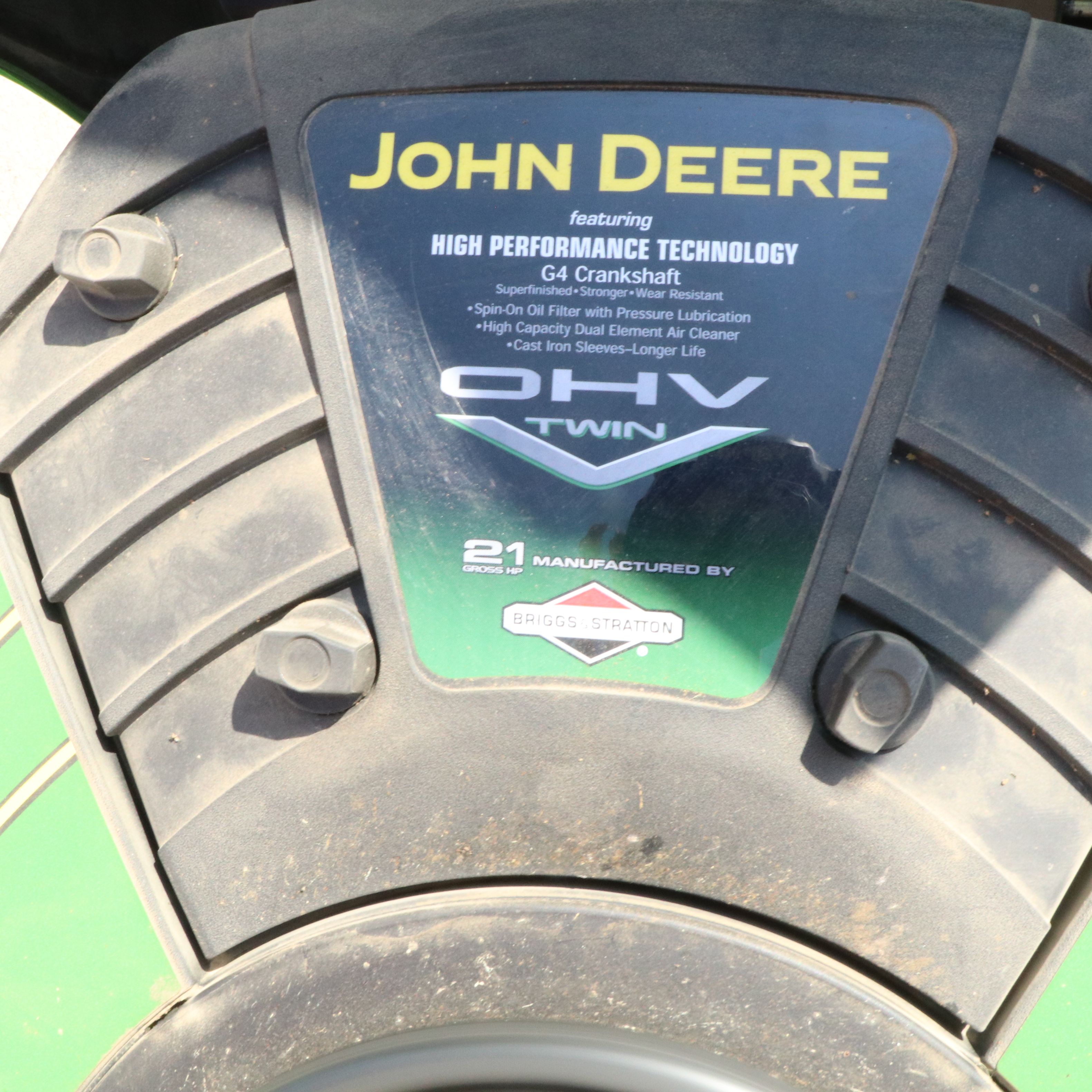 John Deere LA120 Lawn Tractor