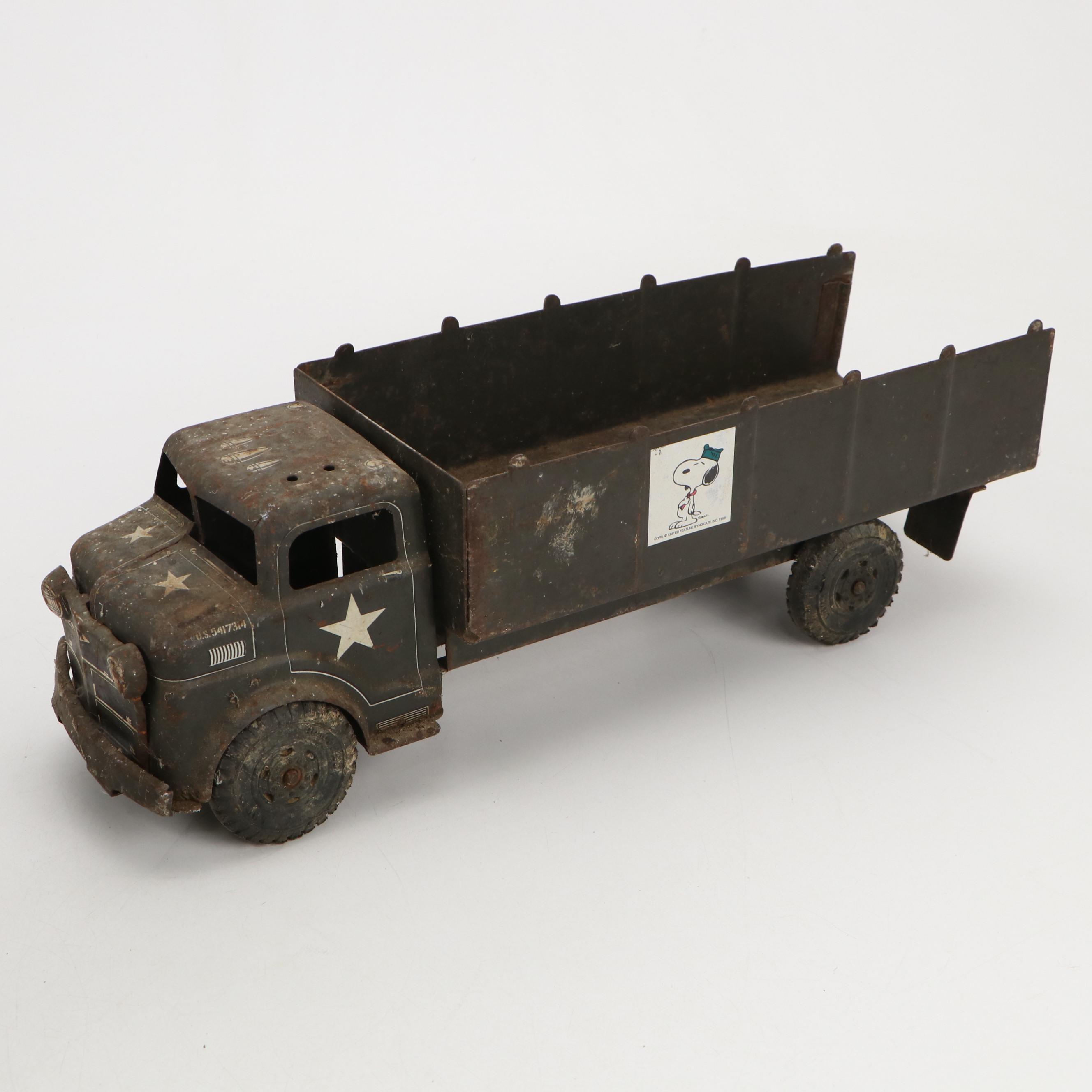 Louis Marx & Co. US Army Transport and Powerhouse Dump Truck, 1950s and 1960s