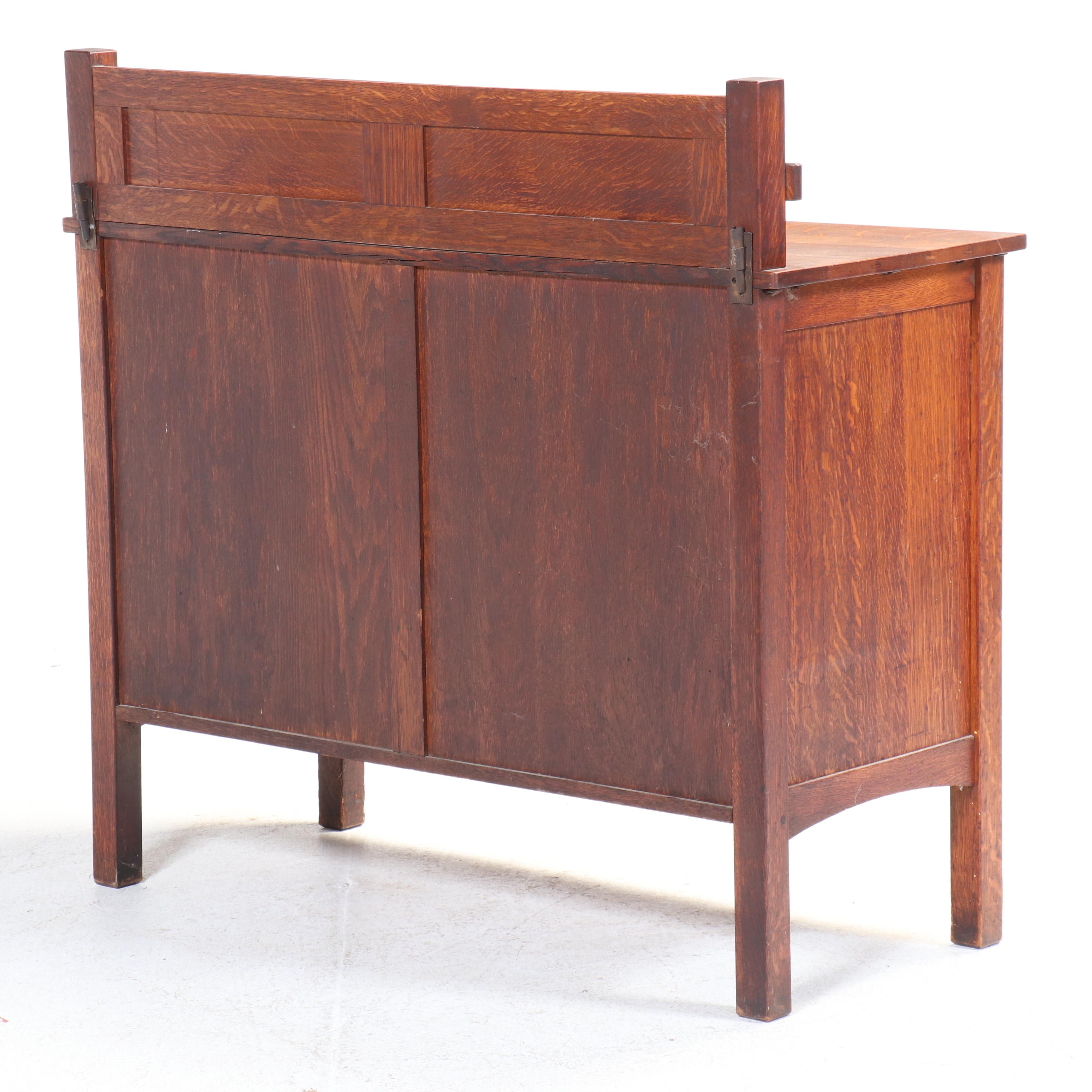 L. & J.G. Stickley Arts and Crafts Quartersawn Oak Sideboard, Early 20th Century