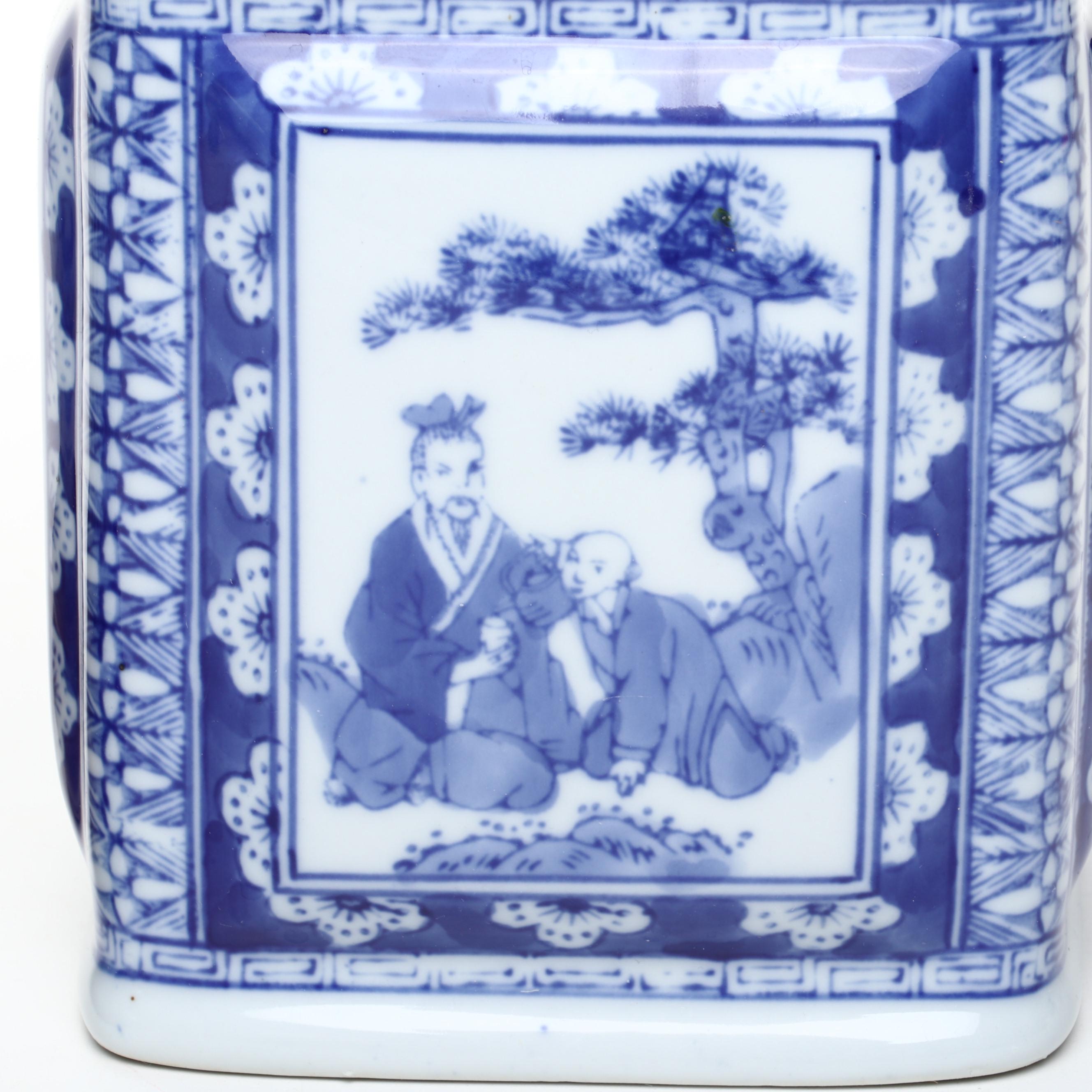 Chinese Ceramic Ginger Jar with Ceramic Table Accessories