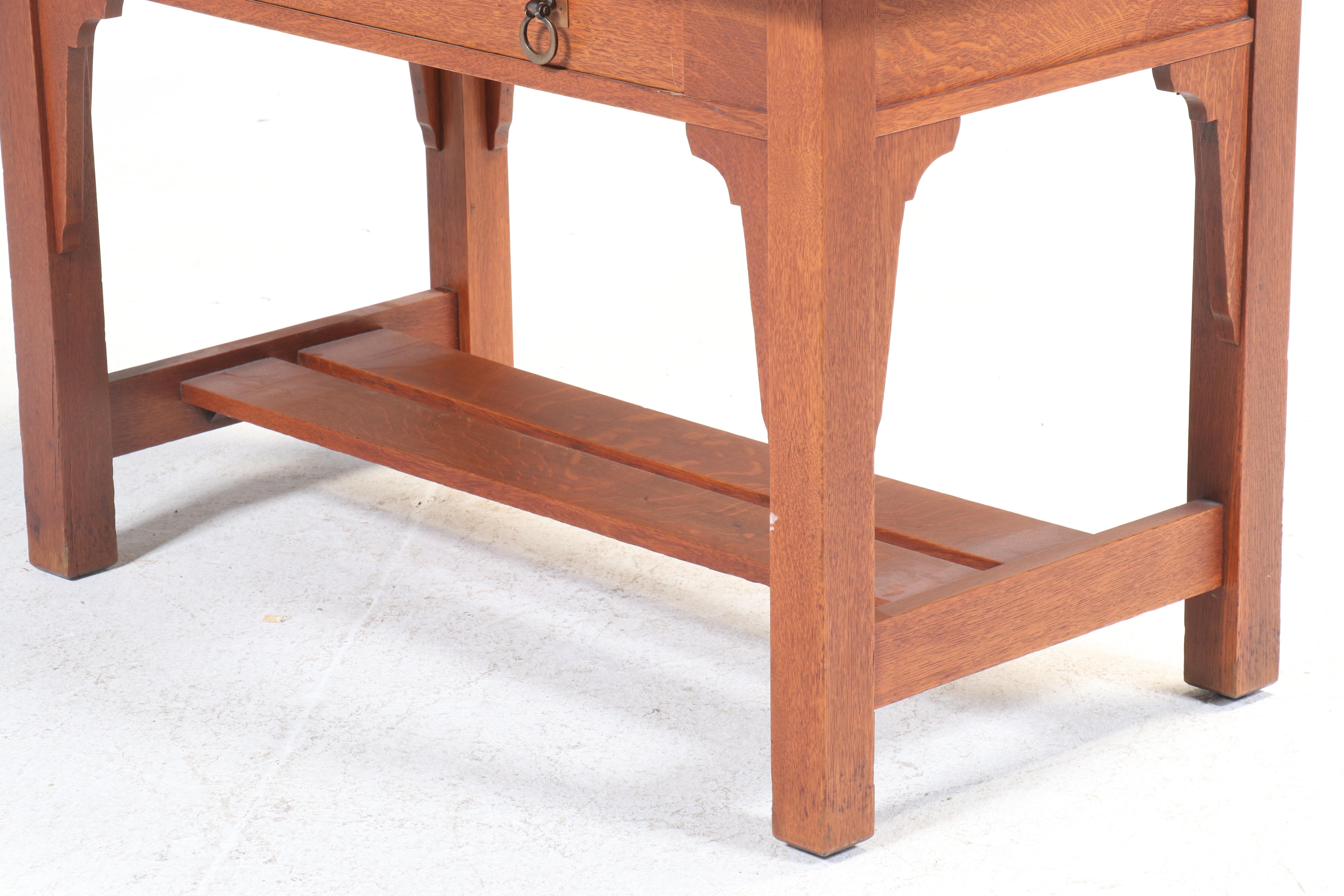 Stickley Bros. Arts and Crafts Quartersawn Oak Library Table, Early 20th Century
