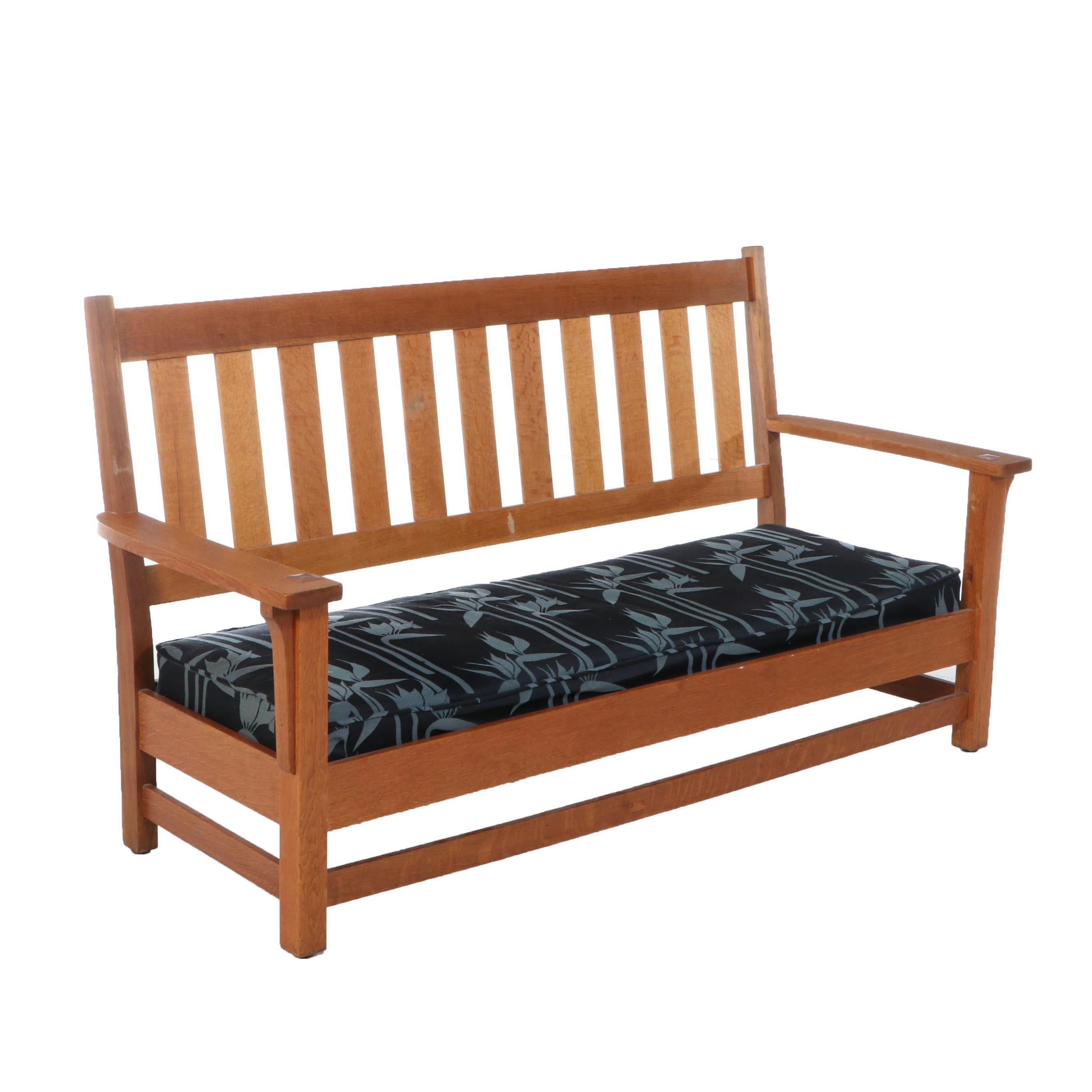 Arts and Crafts Quartersawn Oak Sofa, Early 20th Century