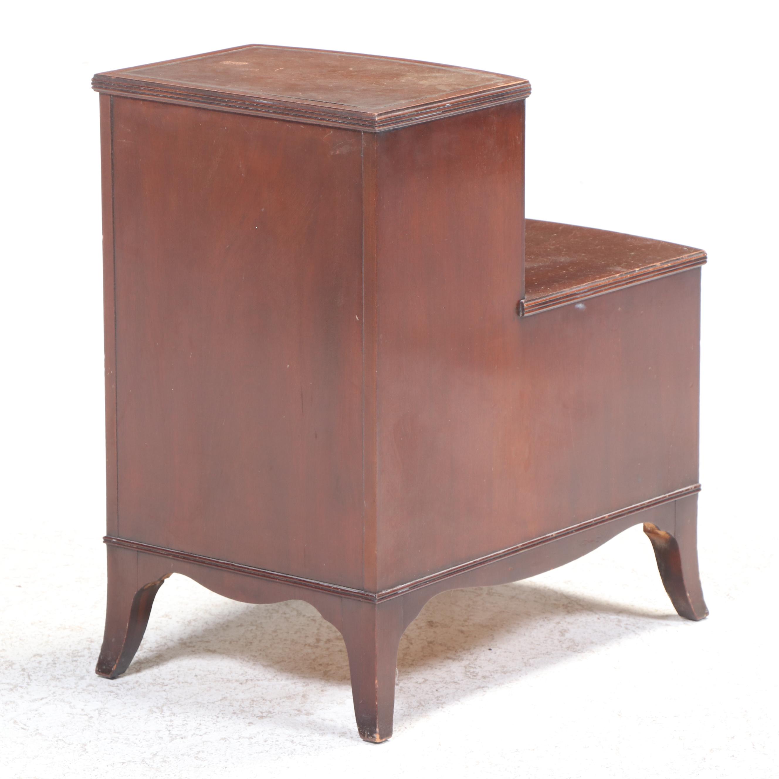 Federal Style Mahogany Stepback Side Table, Early to Mid-20th Century