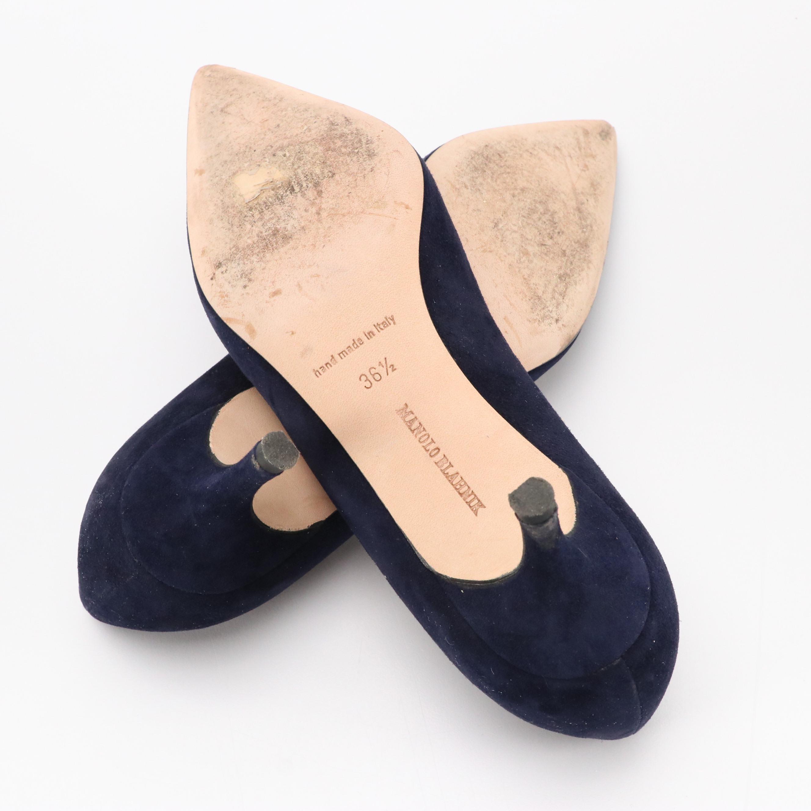 Manolo Blahnik Navy Blue Suede Pumps