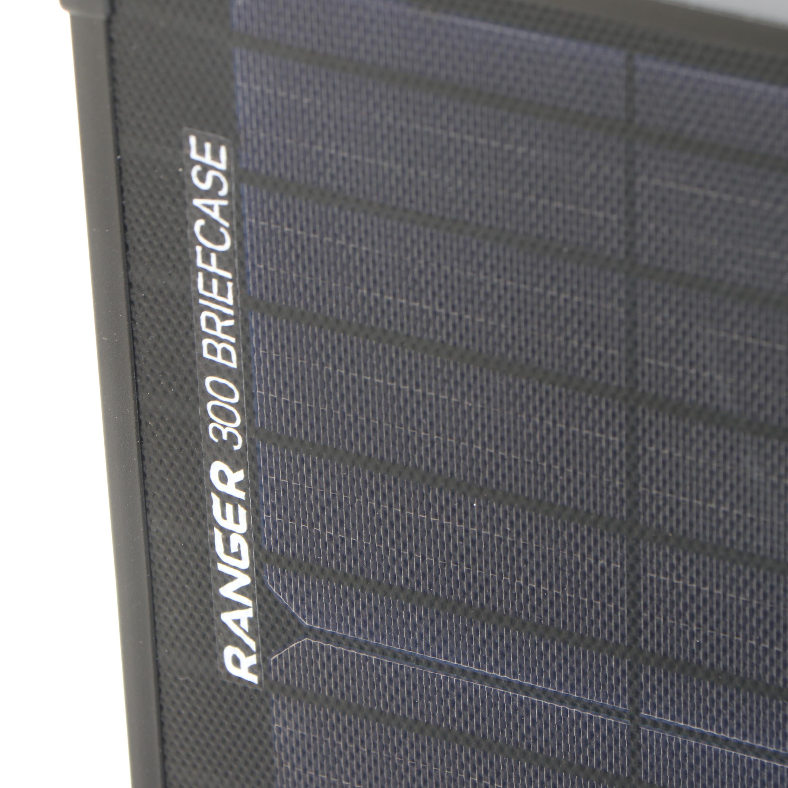 Goal Zero Yeti 3000x Portable Power Station with Power Supply Accessories