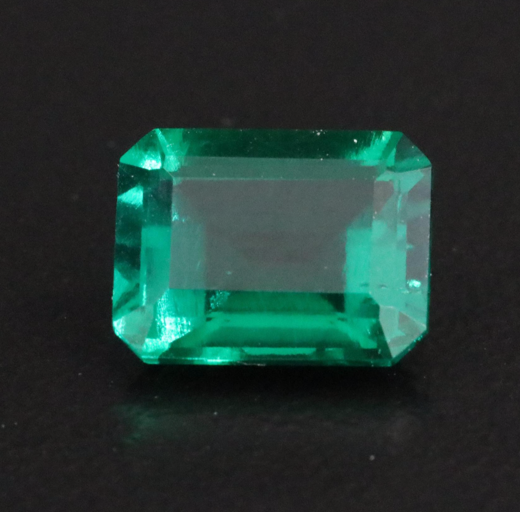 Loose 2.02 CT Lab Grown Emerald
