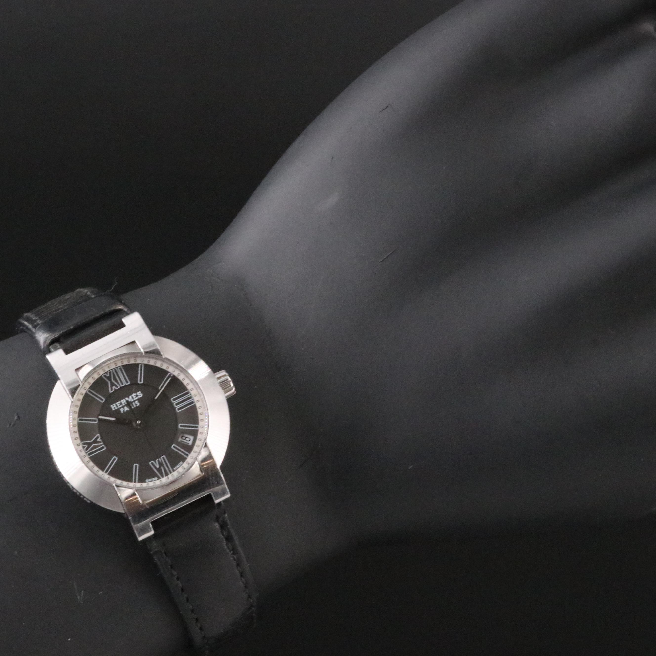 Hermès Nomad NO1.210 Grey Dial 27.5mm Steel Automatic Quartz Watch