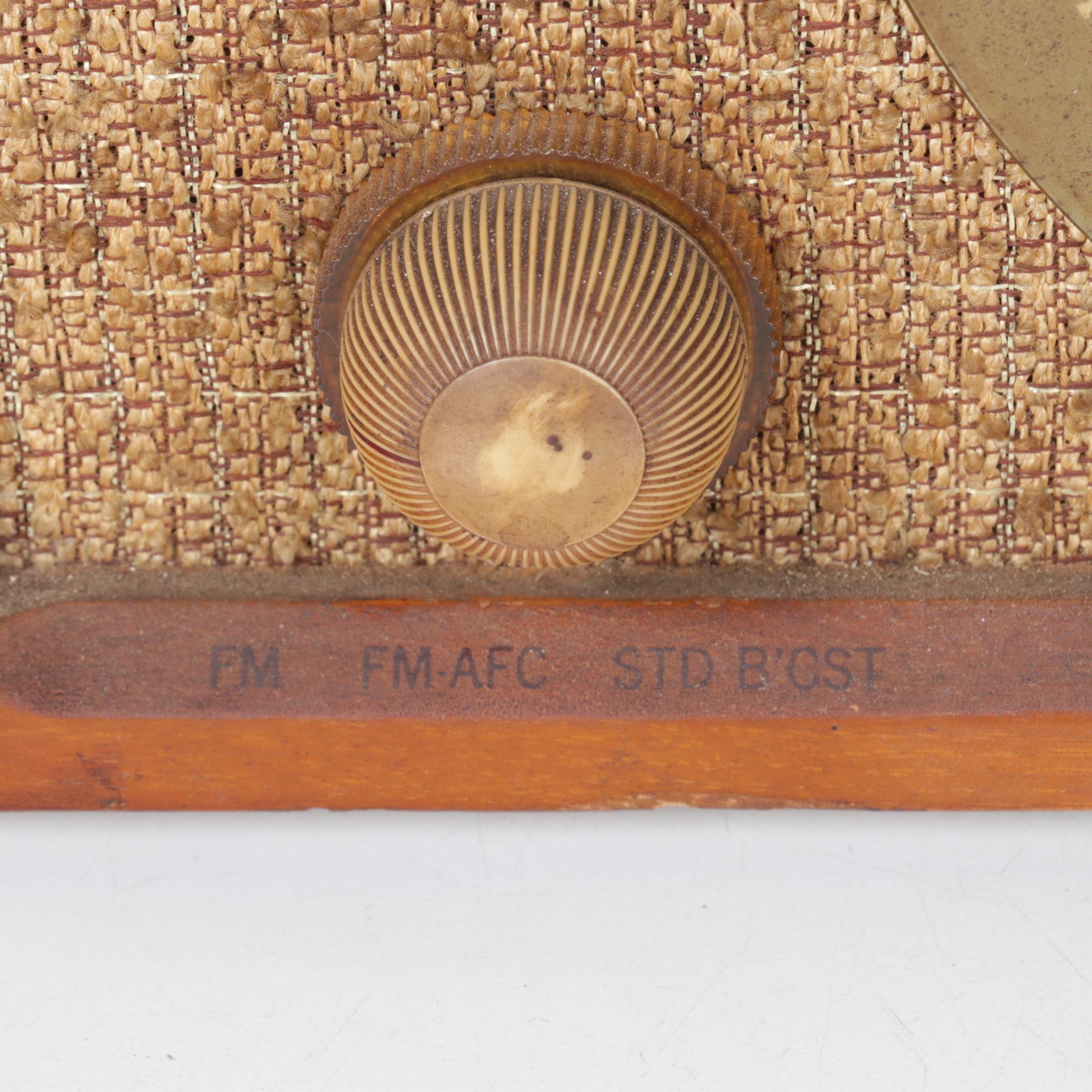 1950s Zenith High Fidelity Wood Tube Radio, Model B835E