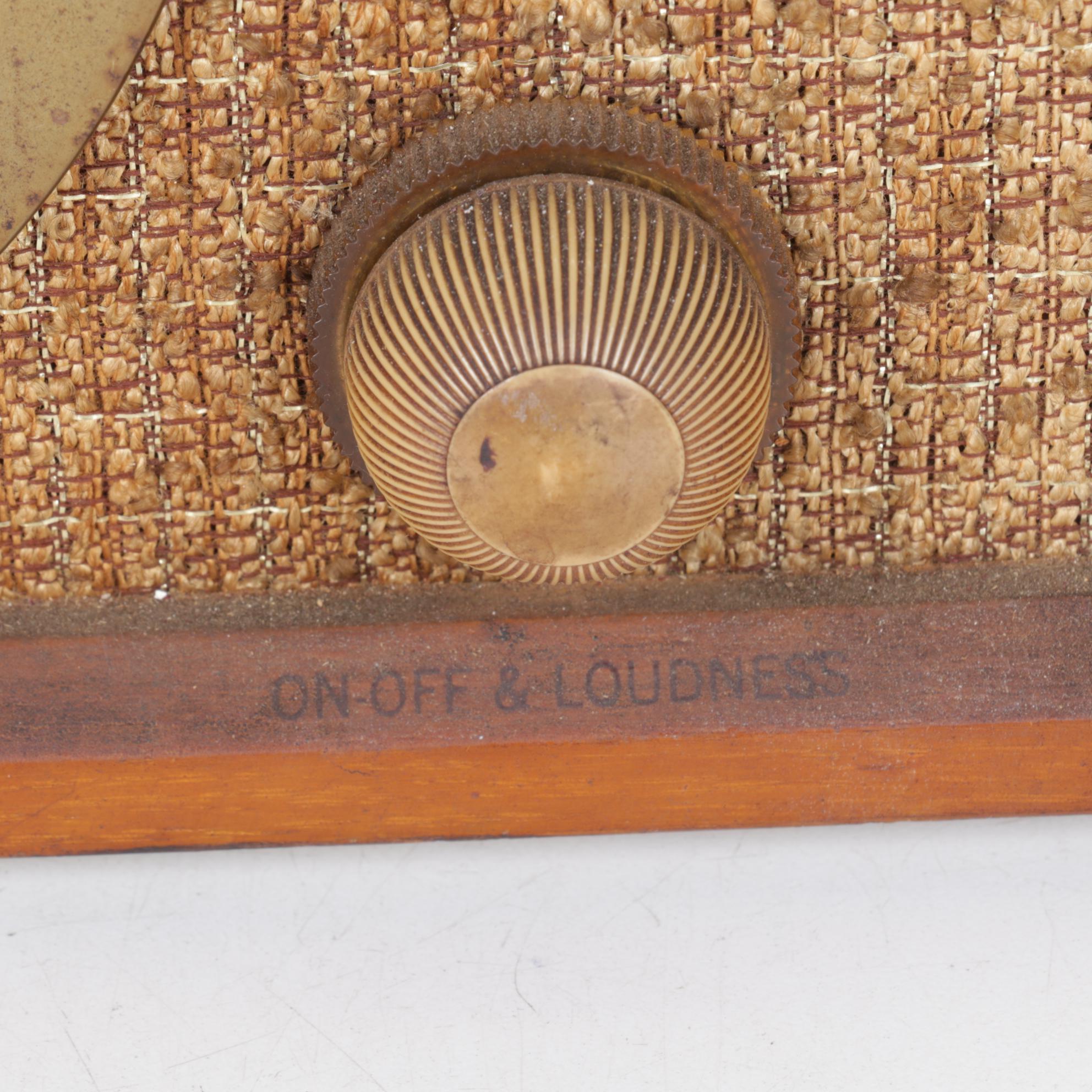 1950s Zenith High Fidelity Wood Tube Radio, Model B835E