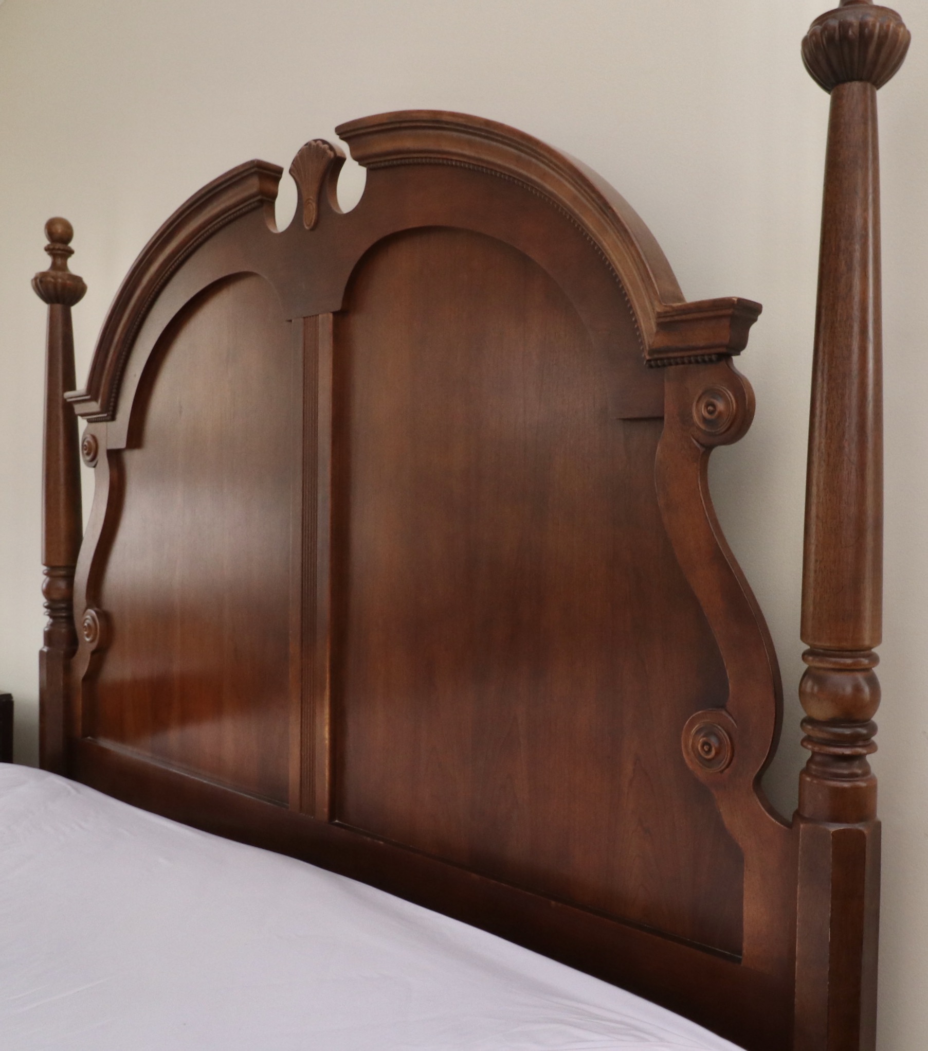 Georgian Style Mahogany Four-Poster King Size Bed Frame, Mid to Late 20th C.