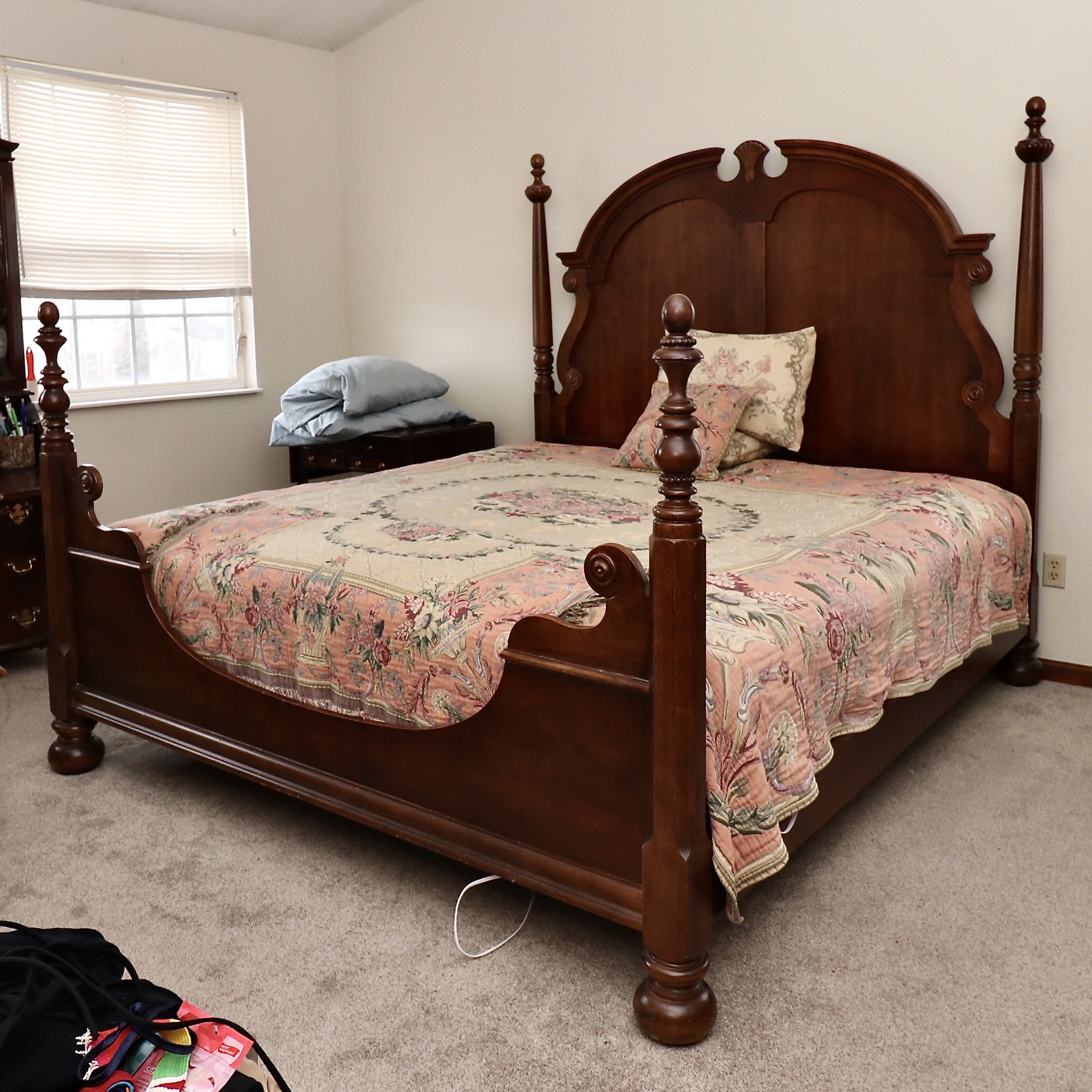 Georgian Style Mahogany Four-Poster King Size Bed Frame, Mid to Late 20th C.