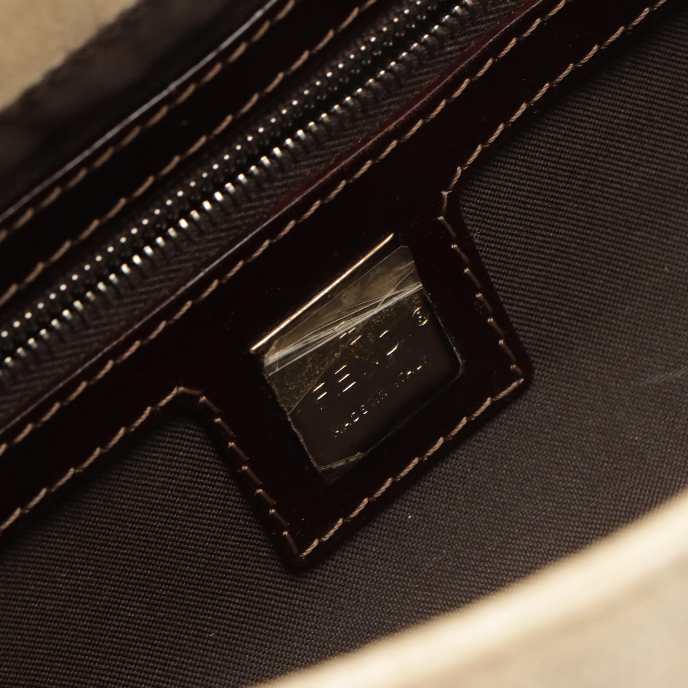 Fendi Baguette Shoulder Bag in Beige FF Zucca Canvas and Brown Leather Trim