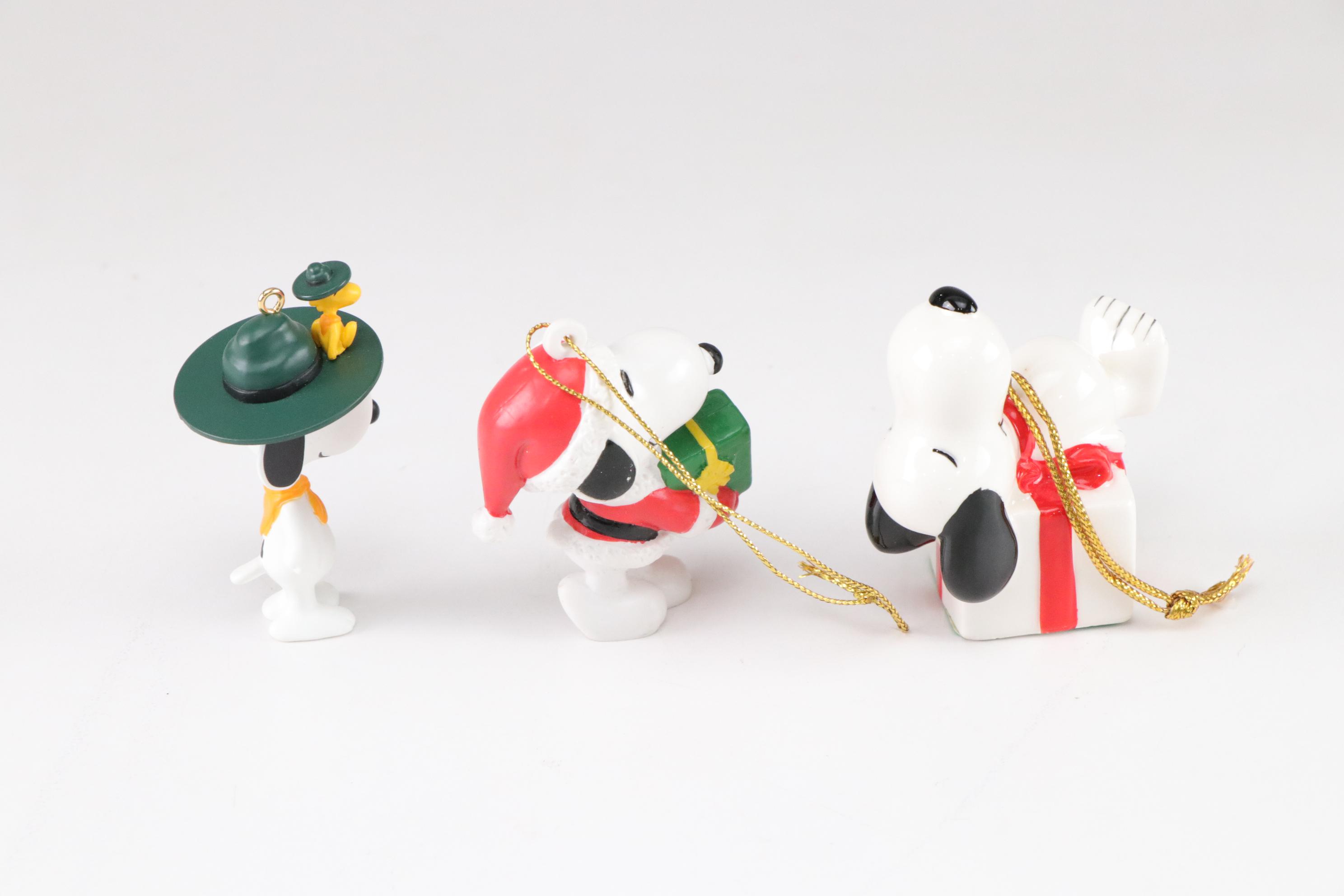 "The Joy of A Peanuts Christmas" Book with Snoopy Ornaments Collection