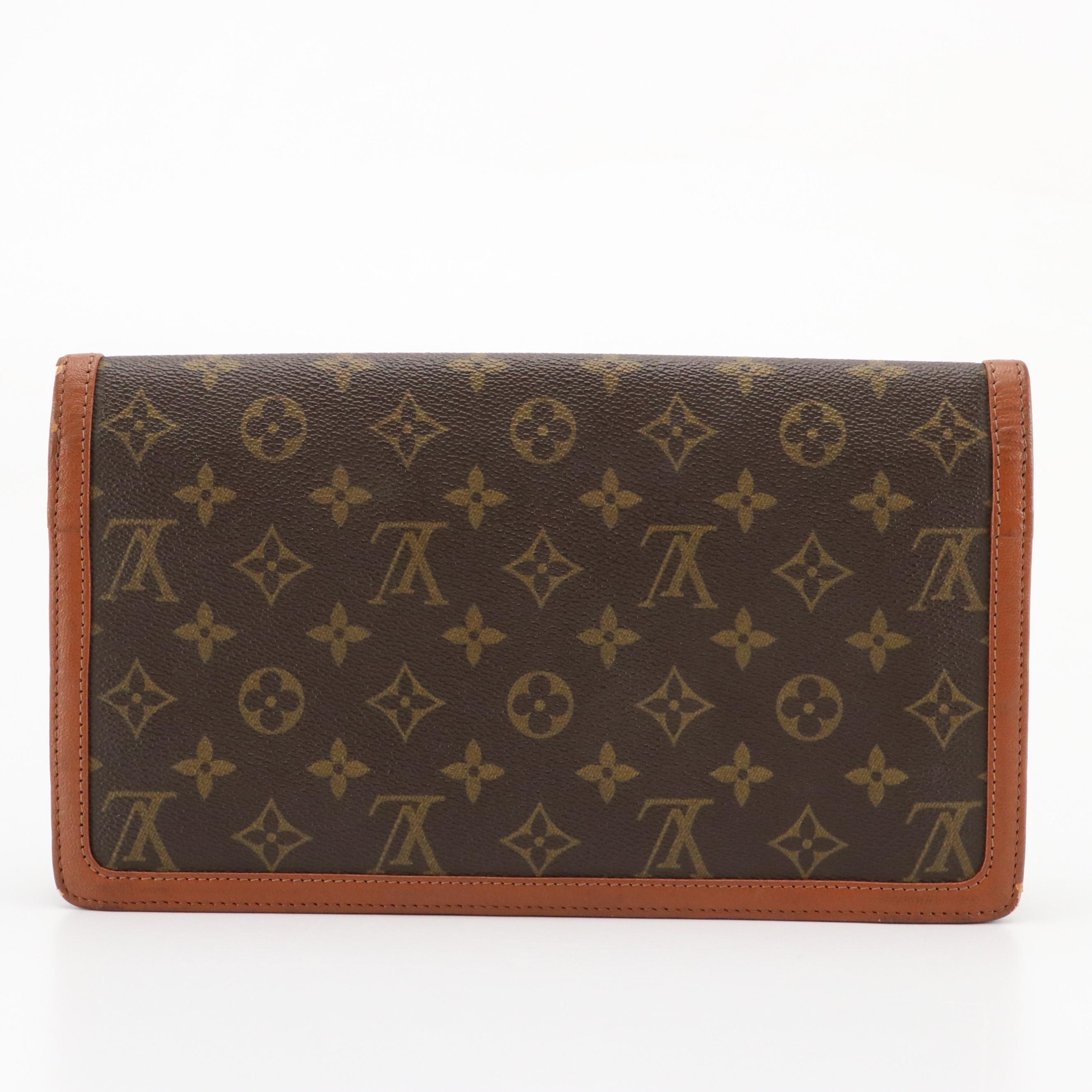 Louis Vuitton Pochette Dame Clutch in Monogram Canvas and Leather