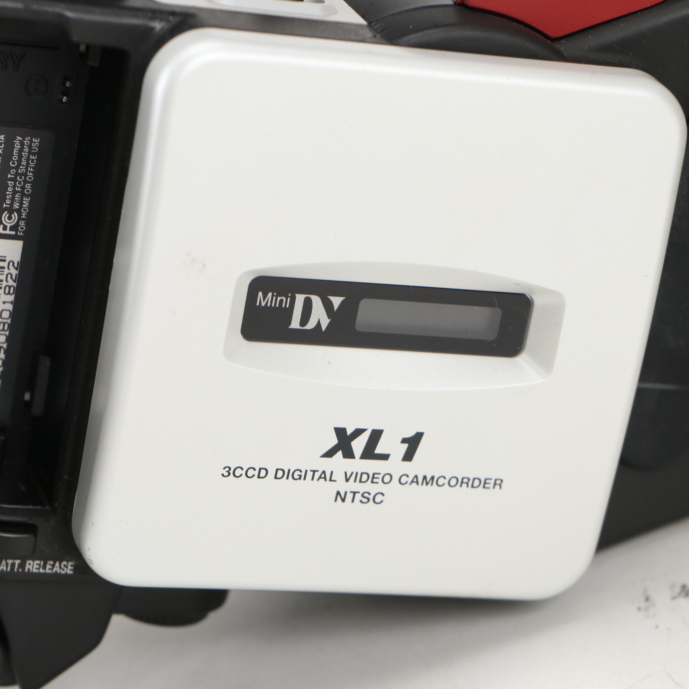 Canon 3CCD Digital Video Camcorder with Accessories